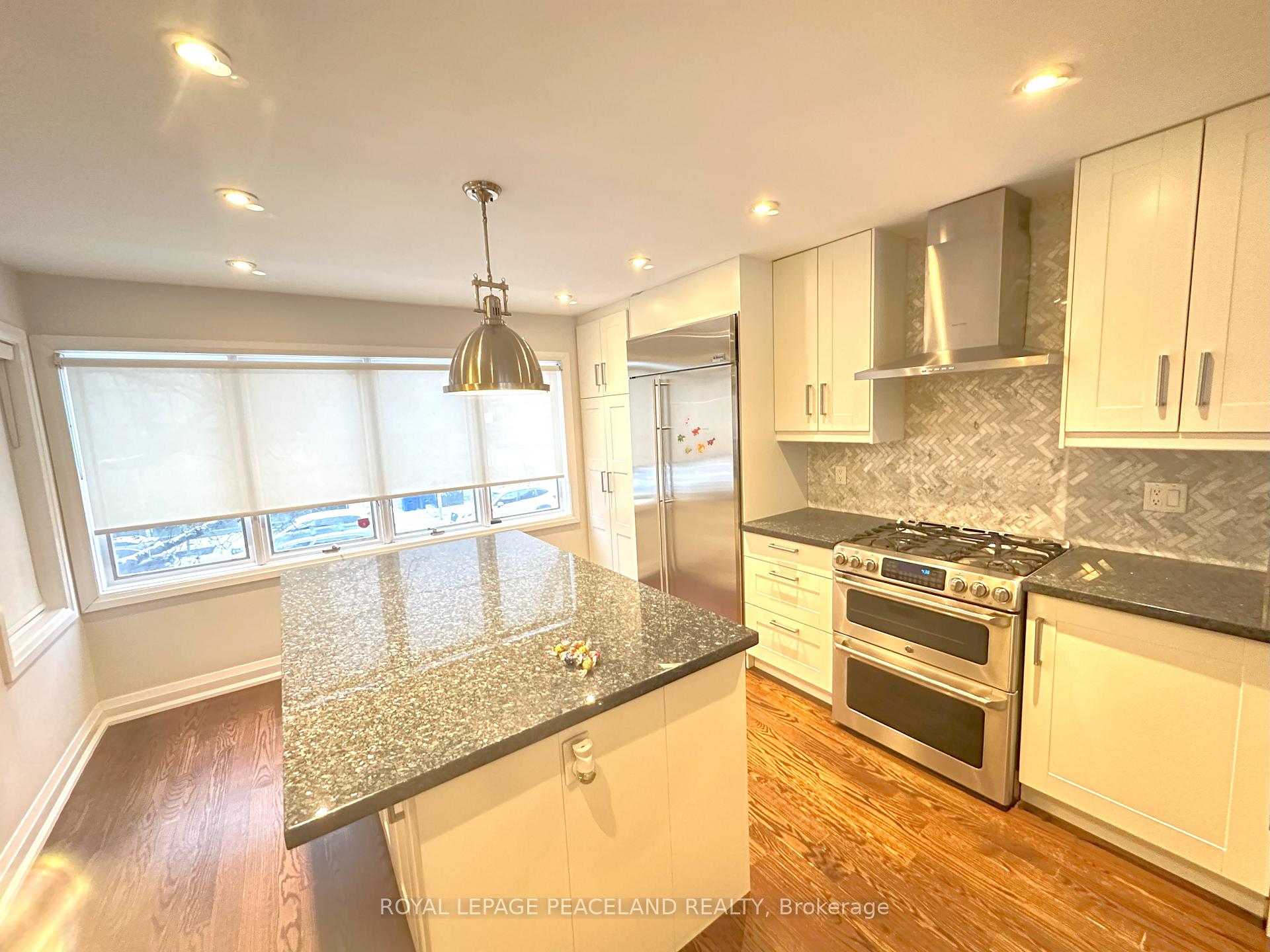 Photo 25 of 47 Melgund Road, Toronto, Casa Loma — HOMEH