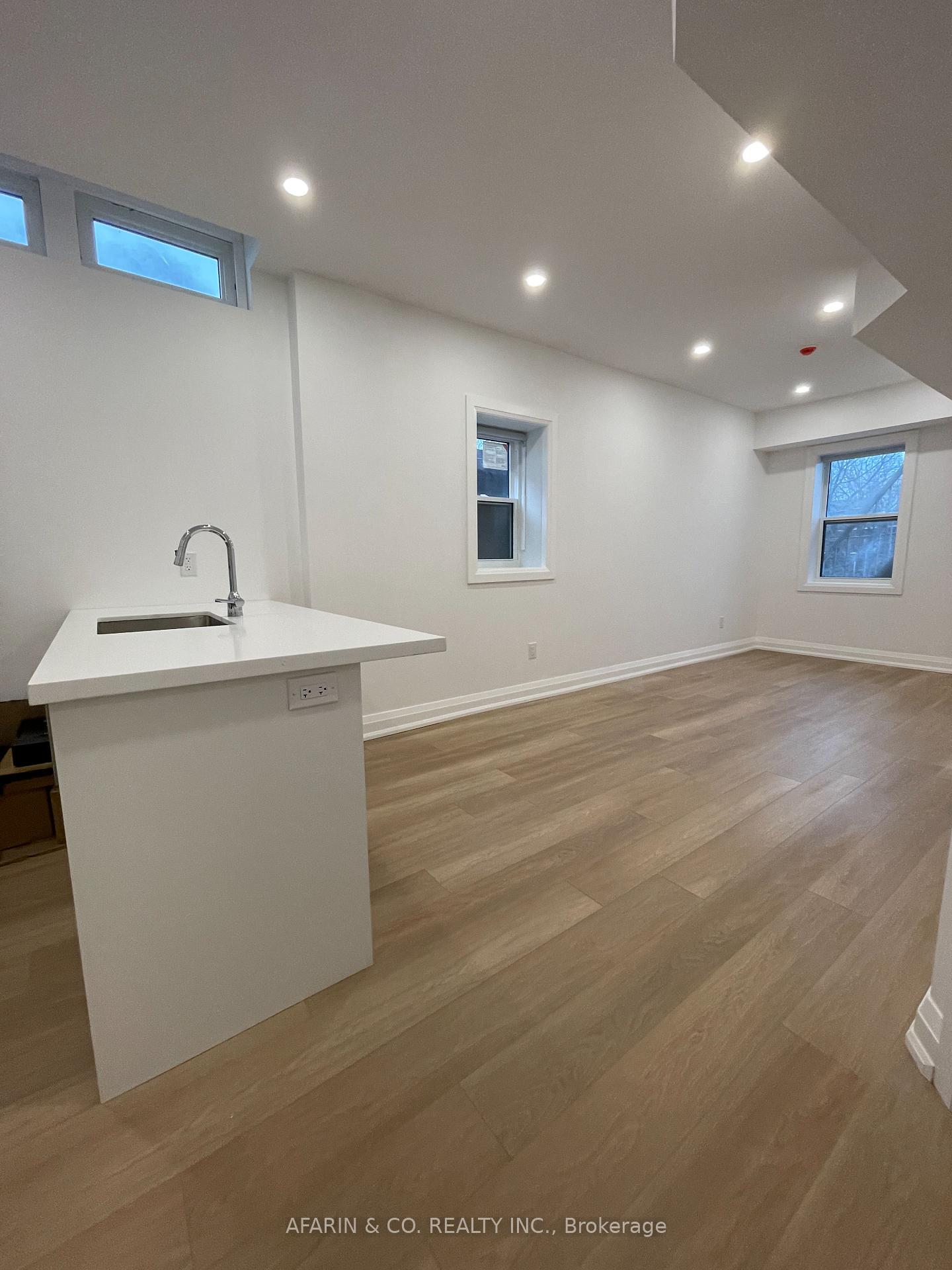 Photo 8 of Unit 2, 79 Cedarvale Avenue, Toronto, East End-Danforth — HOMEH