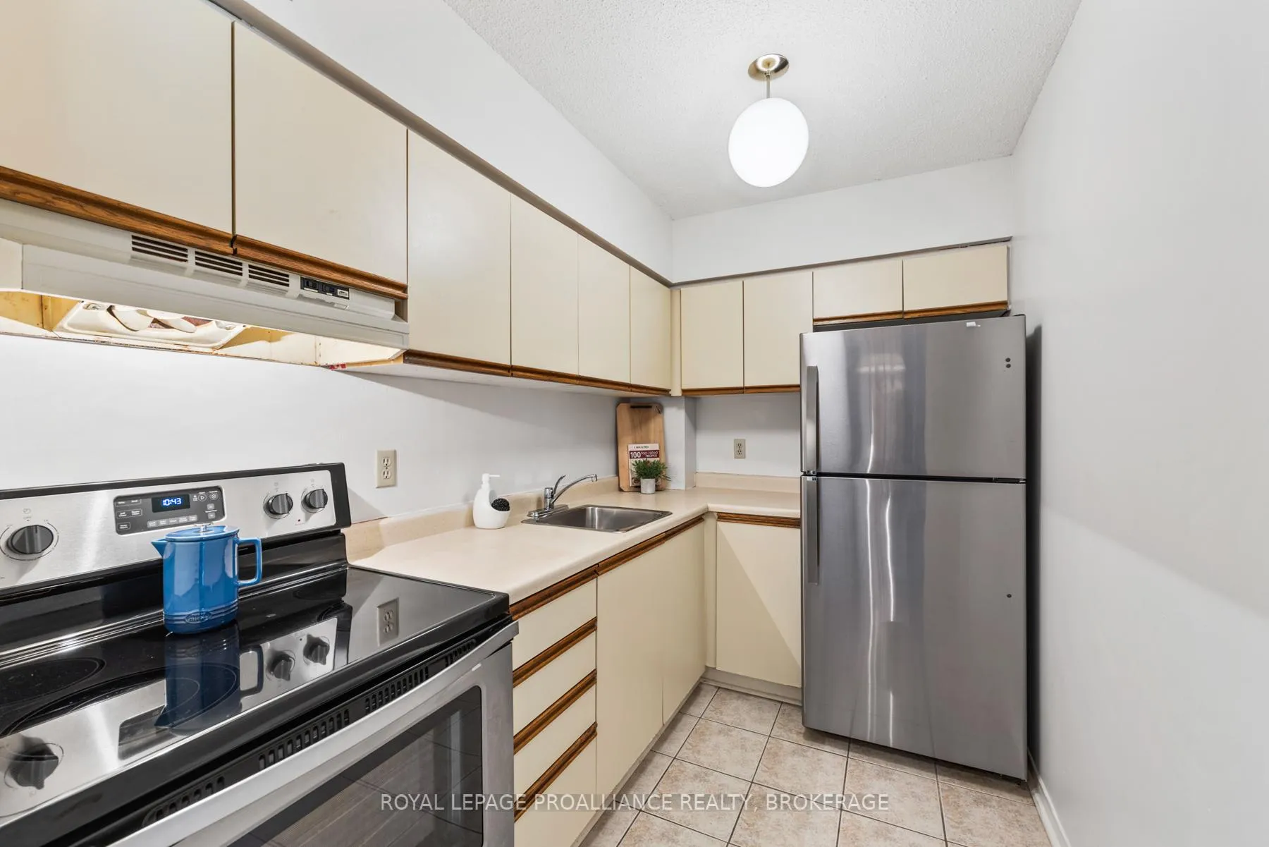 Photo 9 of Unit 106, 745 Davis Drive, Kingston, East Gardiners Rd — HOMEH