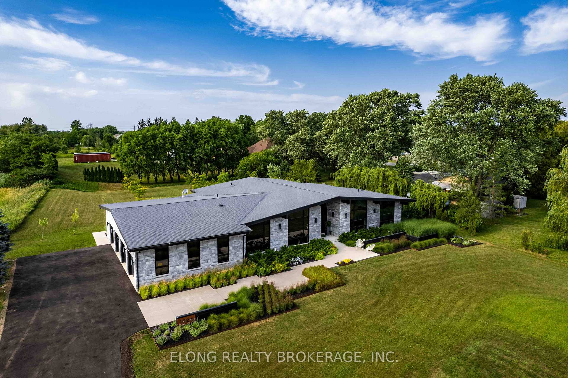 Photo 2 of 1024 Beaverdams Road, Thorold, Allanburg/Thorold South — HOMEH