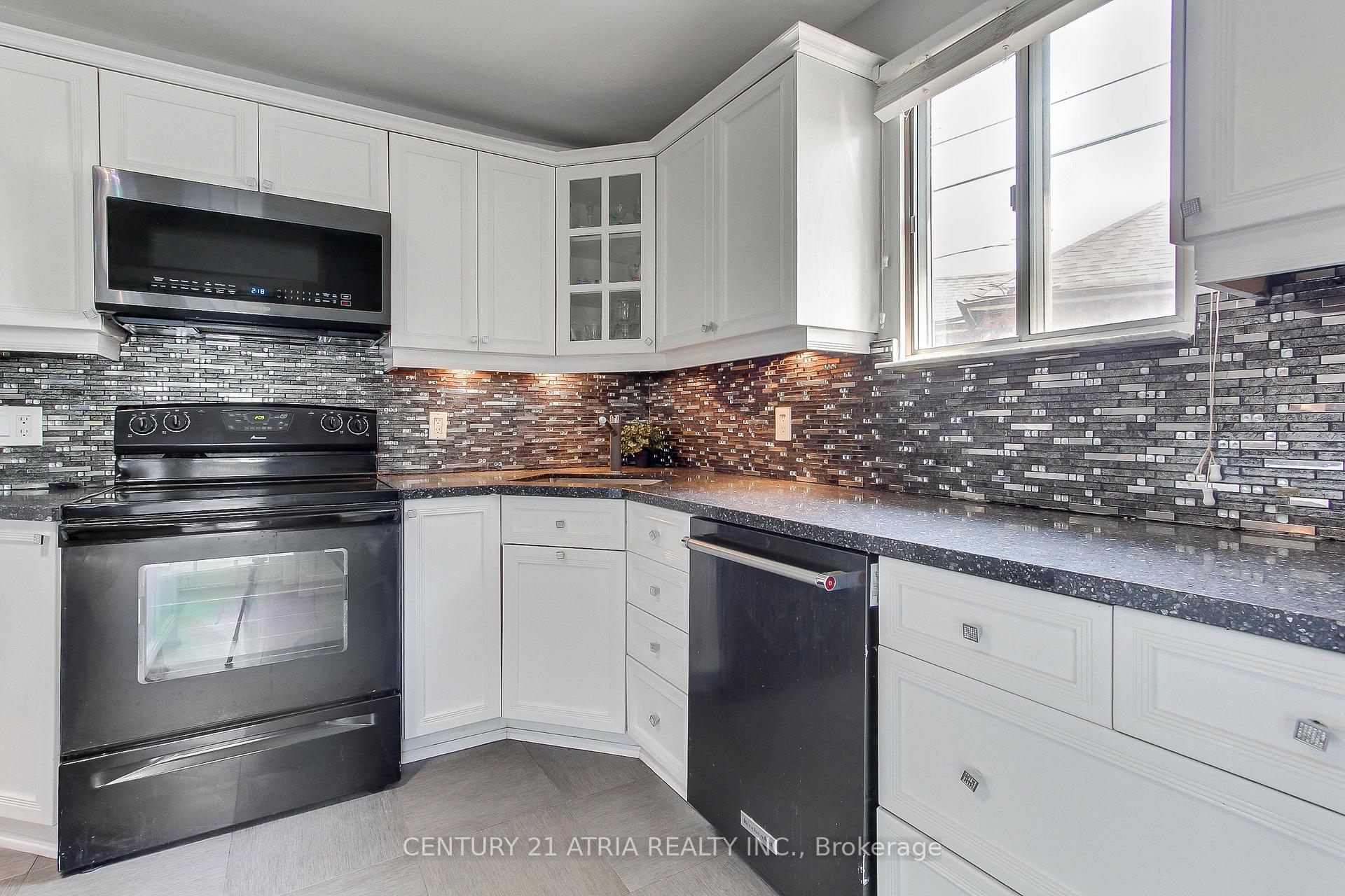 Photo 15 of 4 Bryant Avenue, Toronto, Crescent Town — HOMEH