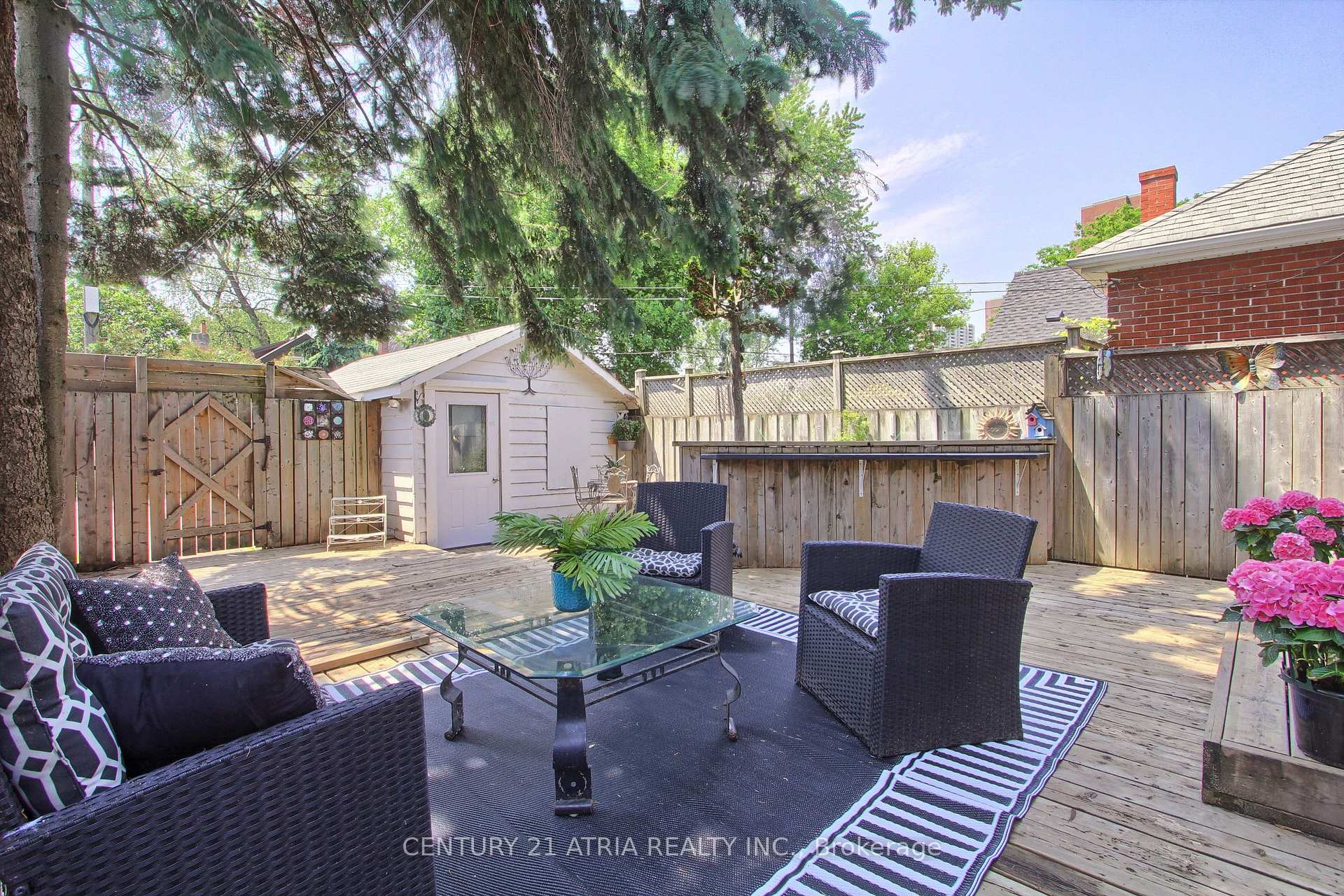 Photo 27 of 4 Bryant Avenue, Toronto, Crescent Town — HOMEH