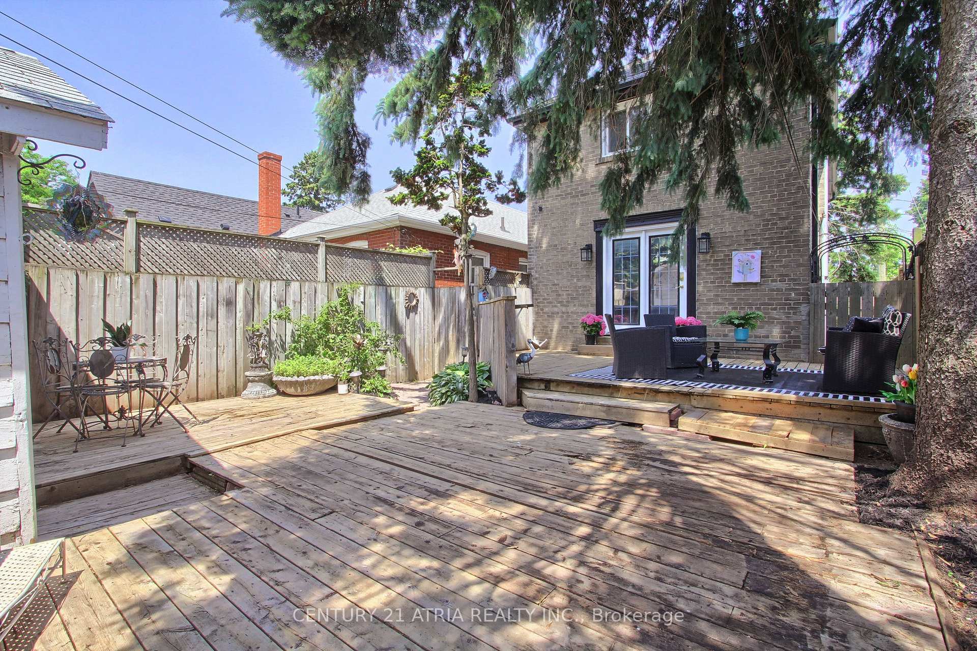 Photo 28 of 4 Bryant Avenue, Toronto, Crescent Town — HOMEH