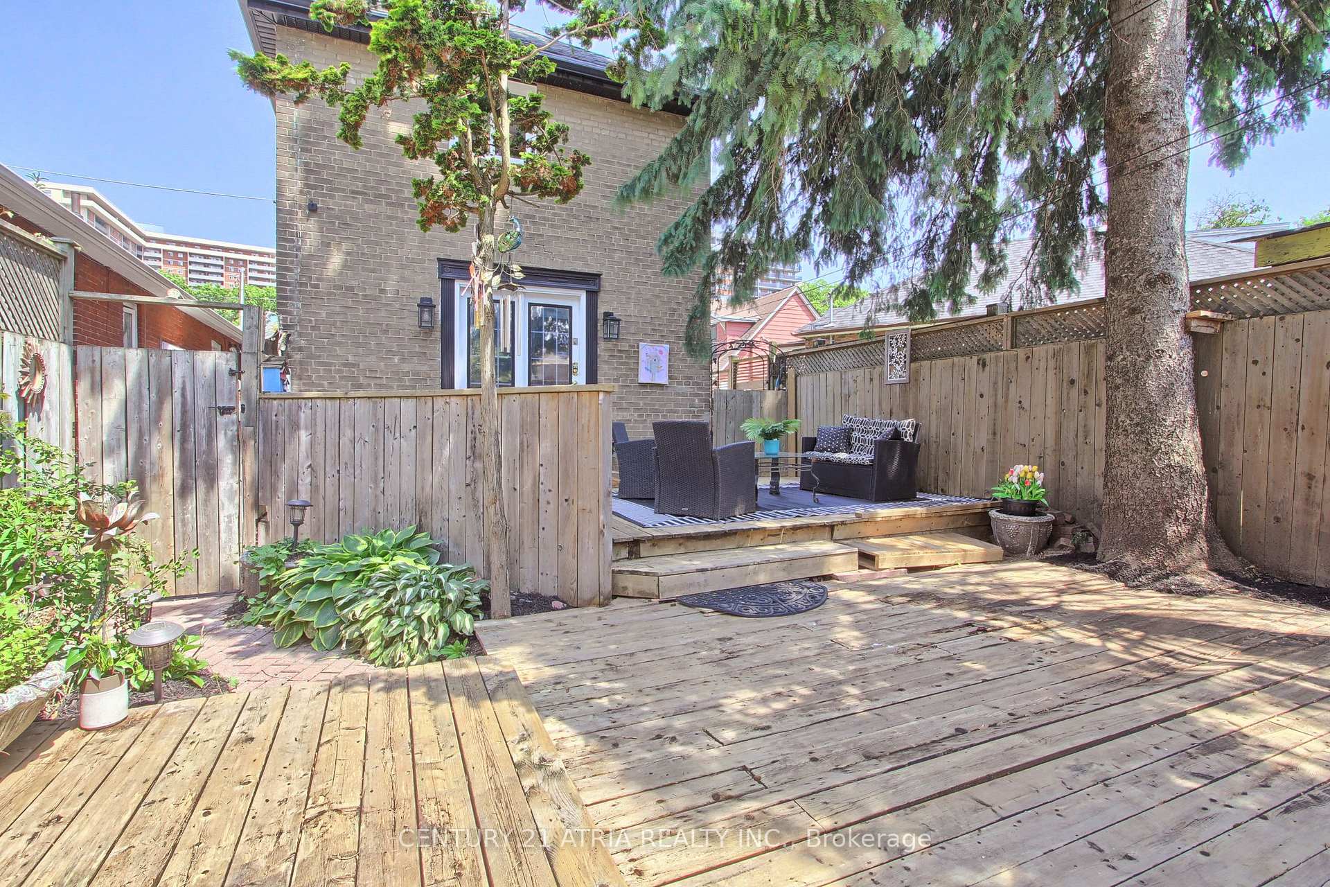 Photo 29 of 4 Bryant Avenue, Toronto, Crescent Town — HOMEH