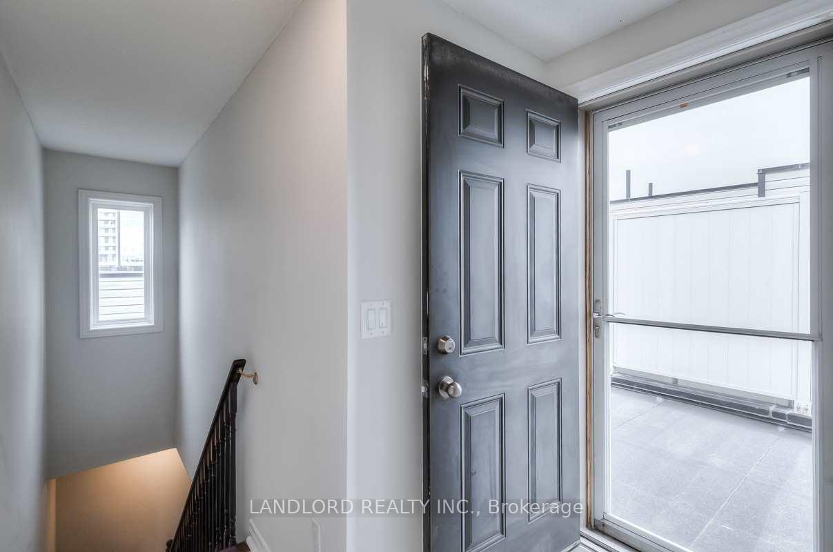 Photo 15 of 557 Shuter Street, Toronto, Regent Park — HOMEH