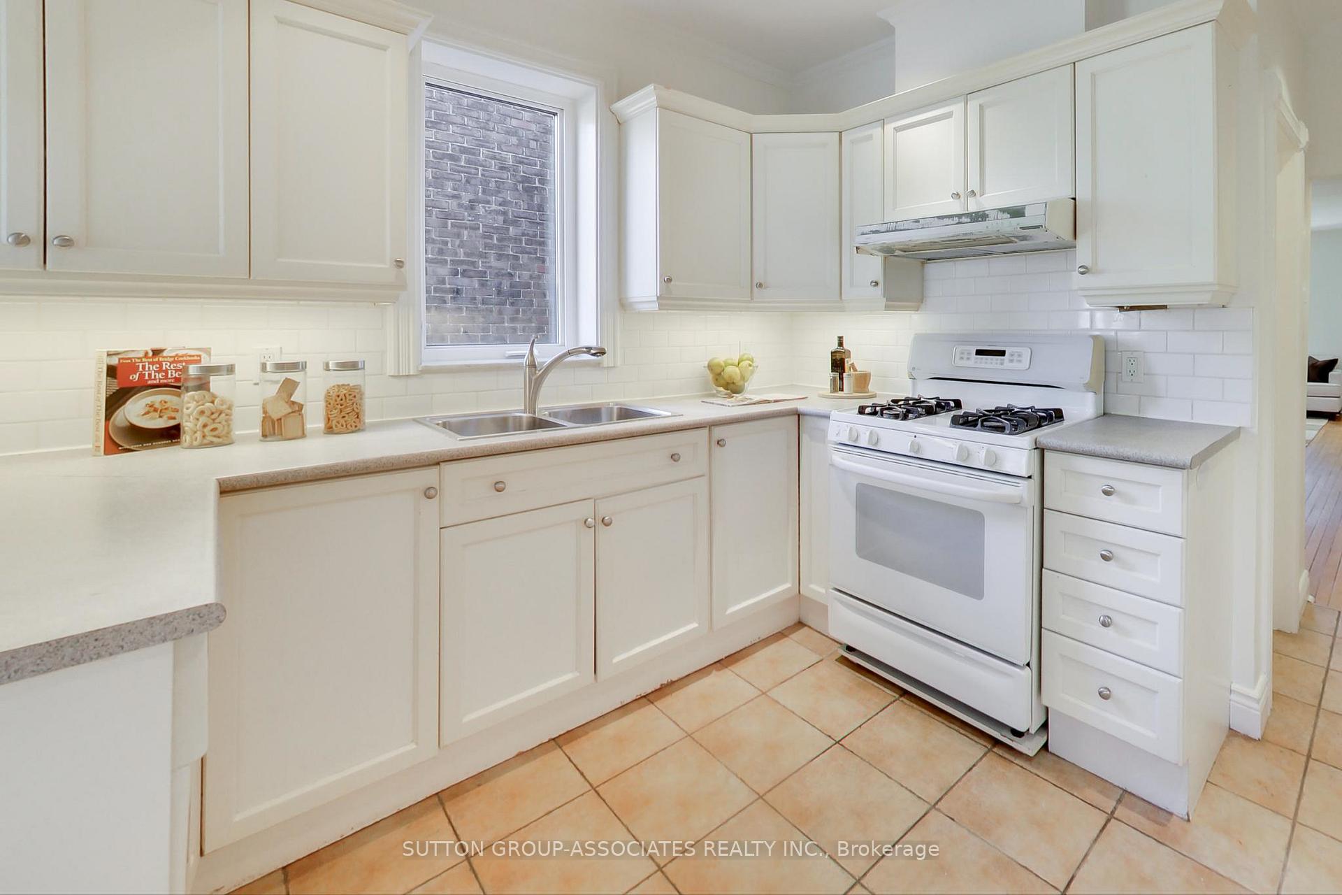 Photo 15 of 42 Ellsworth Avenue, Toronto, Wychwood — HOMEH