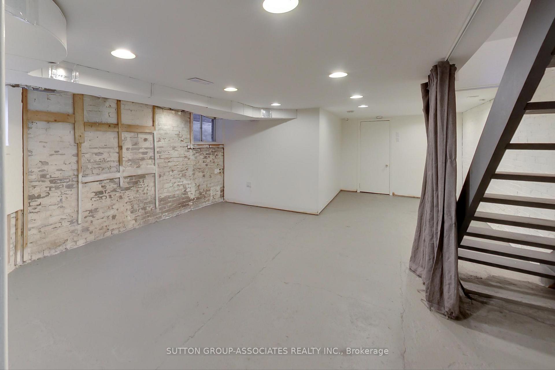 Photo 34 of 42 Ellsworth Avenue, Toronto, Wychwood — HOMEH