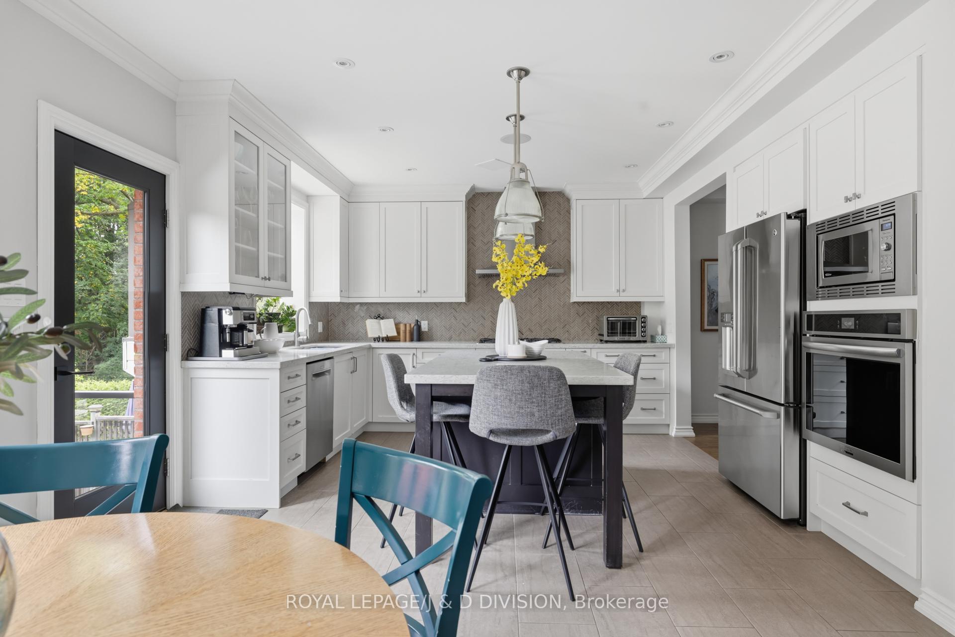 Photo 13 of 198 Glenview Avenue, Toronto, Lawrence Park South — HOMEH