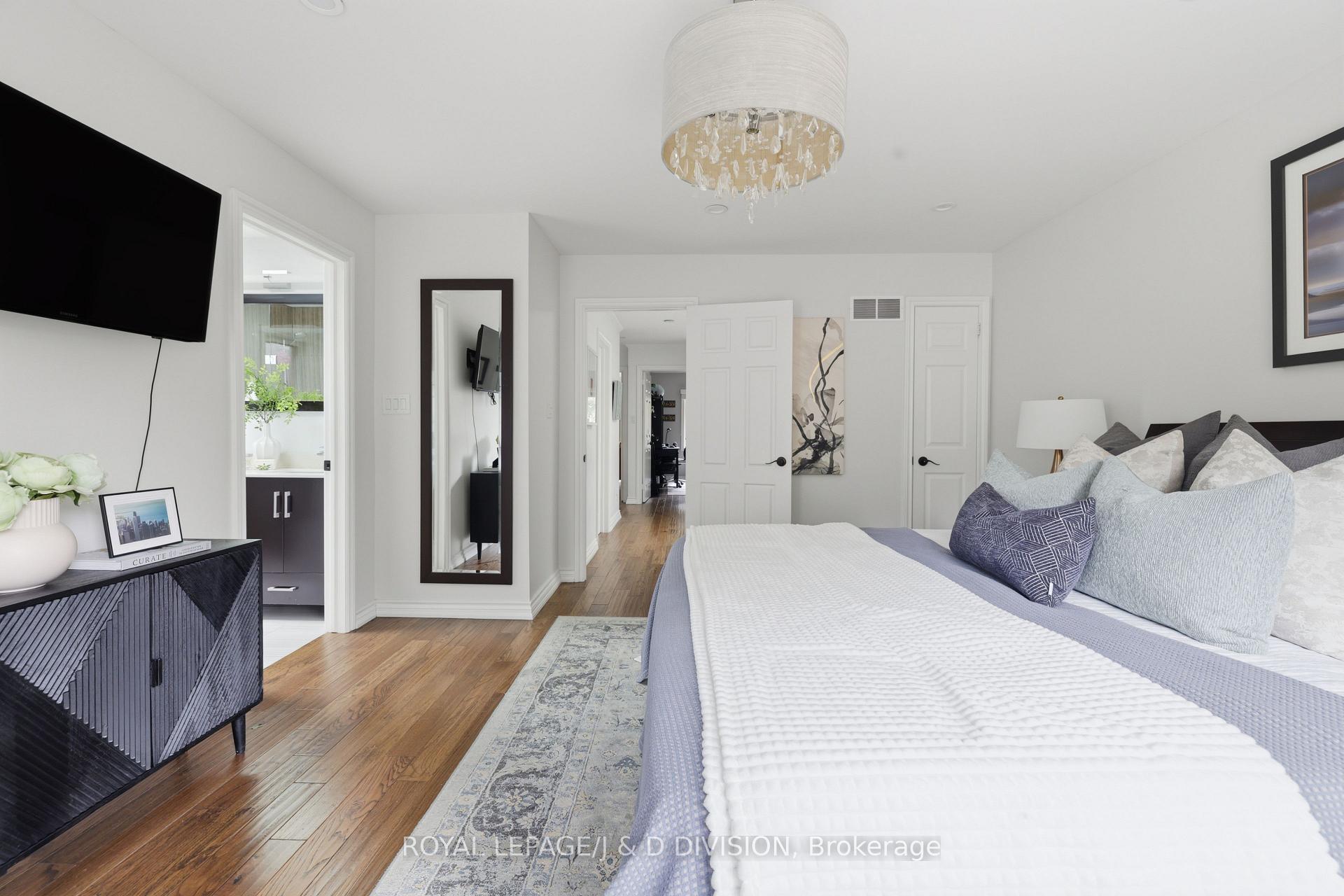 Photo 22 of 198 Glenview Avenue, Toronto, Lawrence Park South — HOMEH