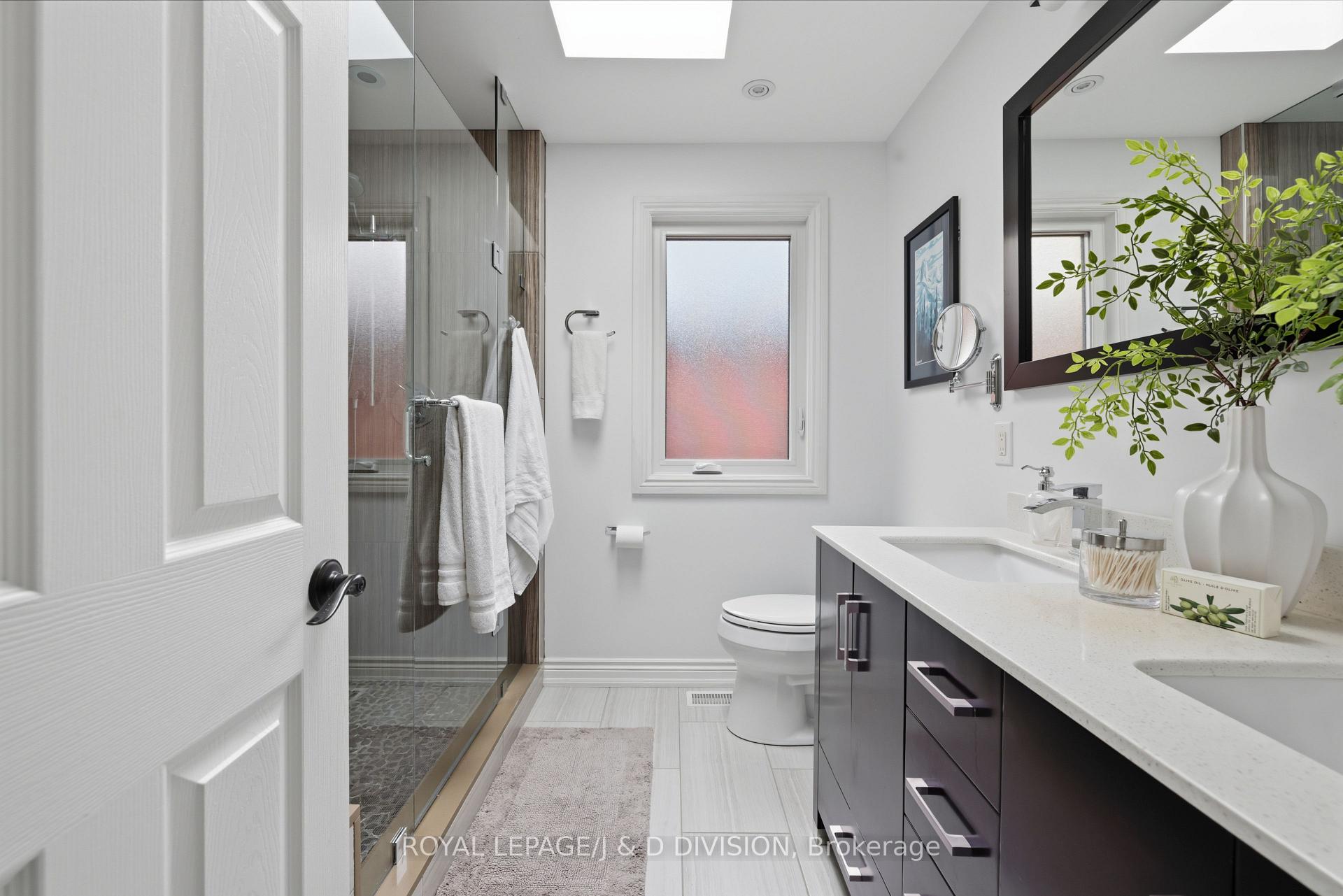 Photo 23 of 198 Glenview Avenue, Toronto, Lawrence Park South — HOMEH