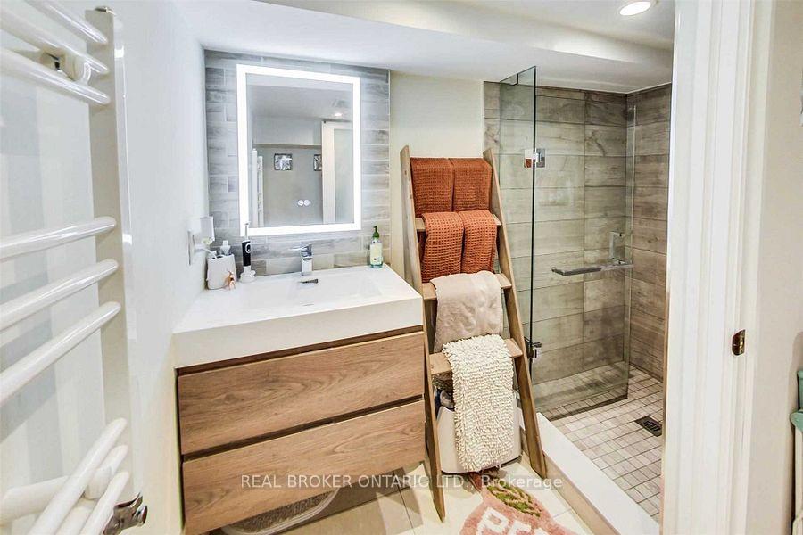 Photo 10 of Unit Basement, 2009 Gerrard Street E, Toronto, The Beaches — HOMEH