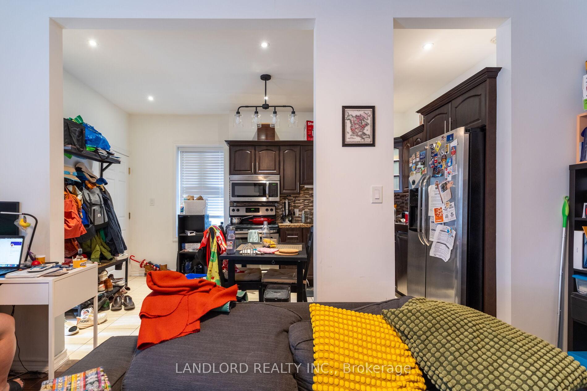 Photo 10 of 1111 Gerrard Street E, Toronto, South Riverdale — HOMEH