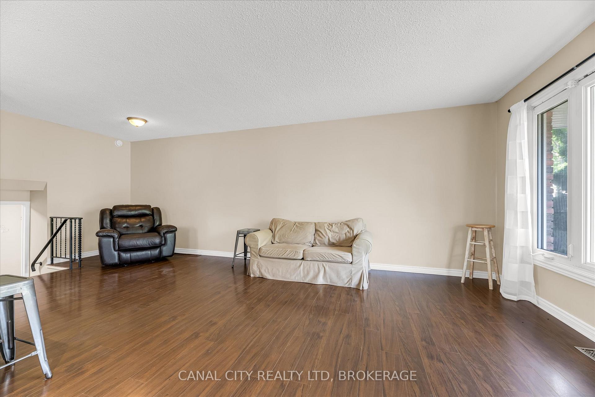 Photo 10 of 10 Baldwin Circle, Thorold, Confederation Heights — HOMEH