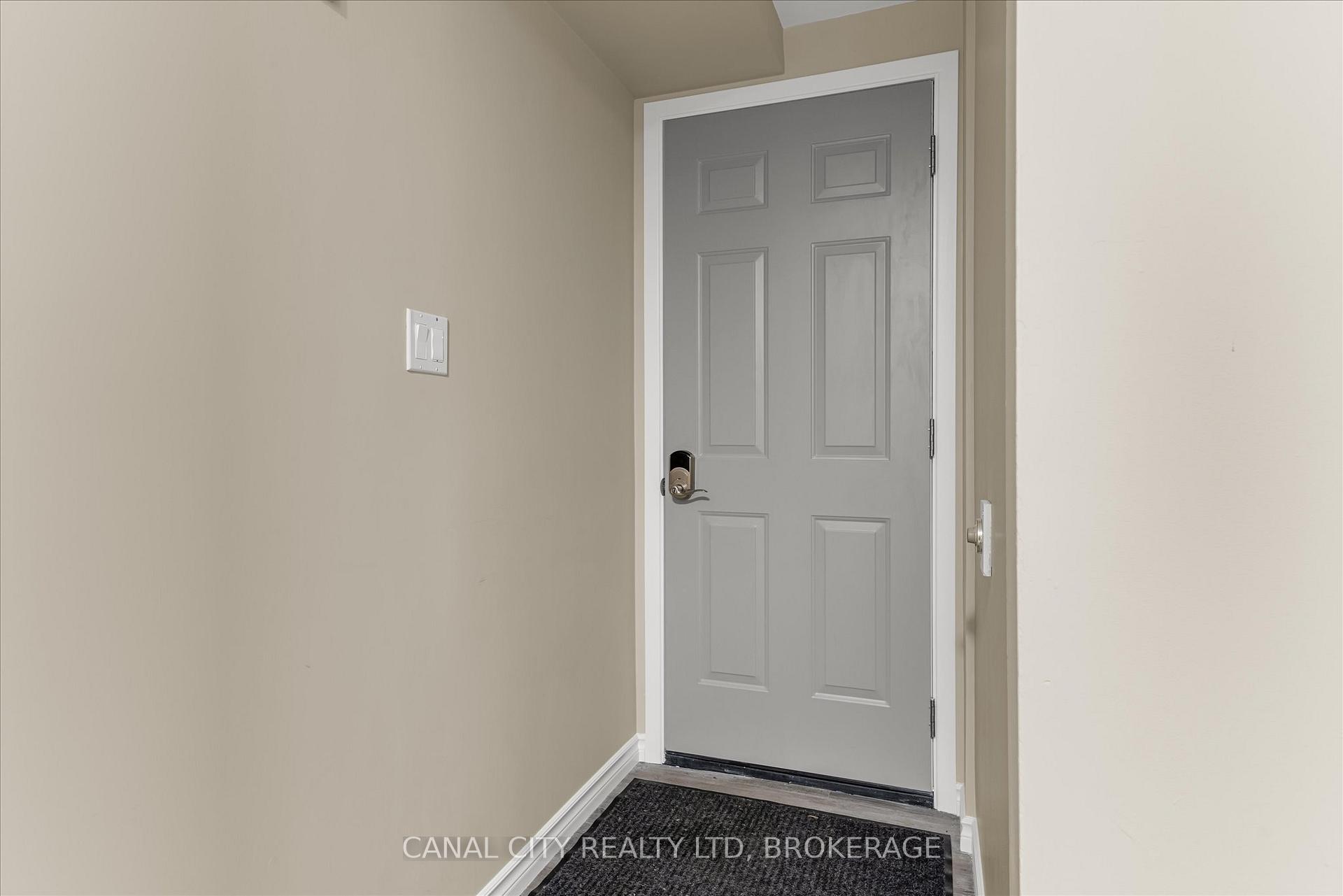 Photo 22 of 10 Baldwin Circle, Thorold, Confederation Heights — HOMEH