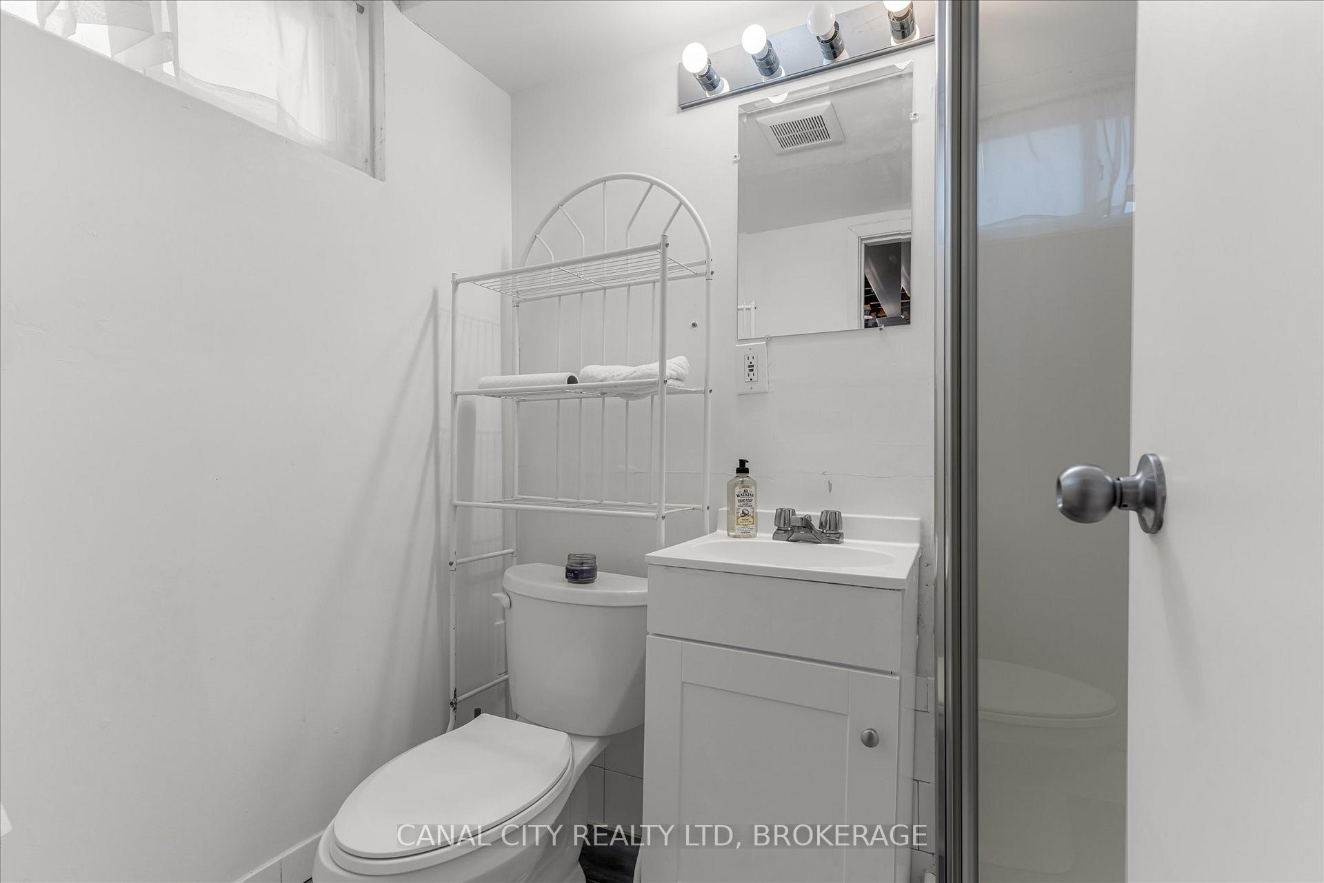 Photo 23 of 10 Baldwin Circle, Thorold, Confederation Heights — HOMEH