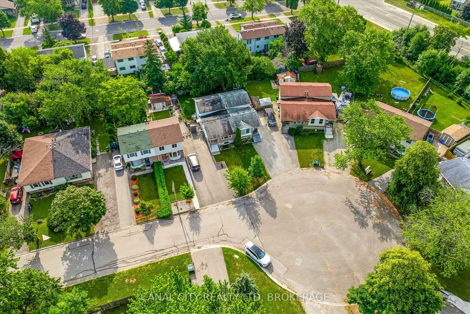 Photo 38 of 10 Baldwin Circle, Thorold, Confederation Heights — HOMEH