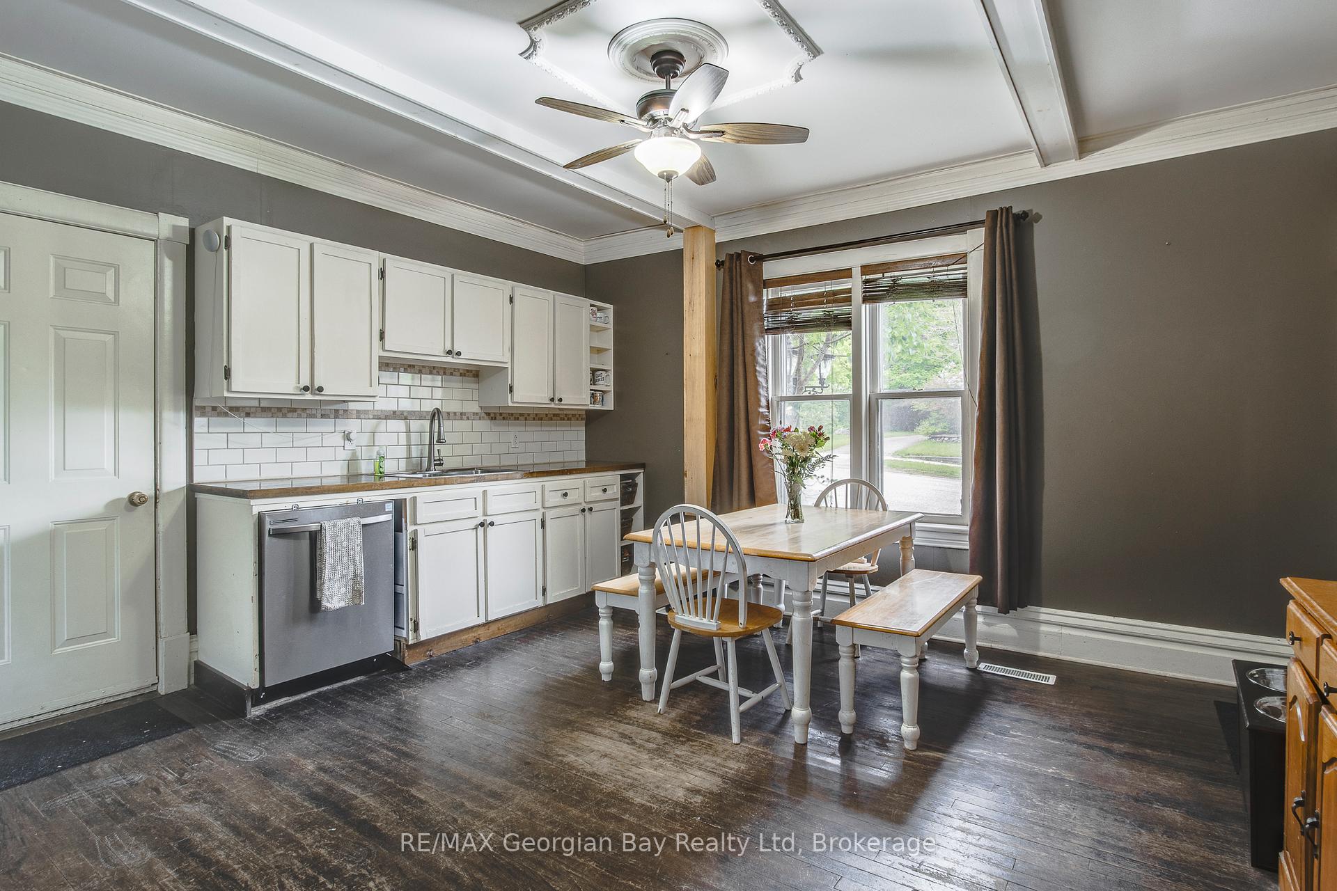 Photo 11 of 714 6TH Avenue, Tay, Port McNicoll — HOMEH