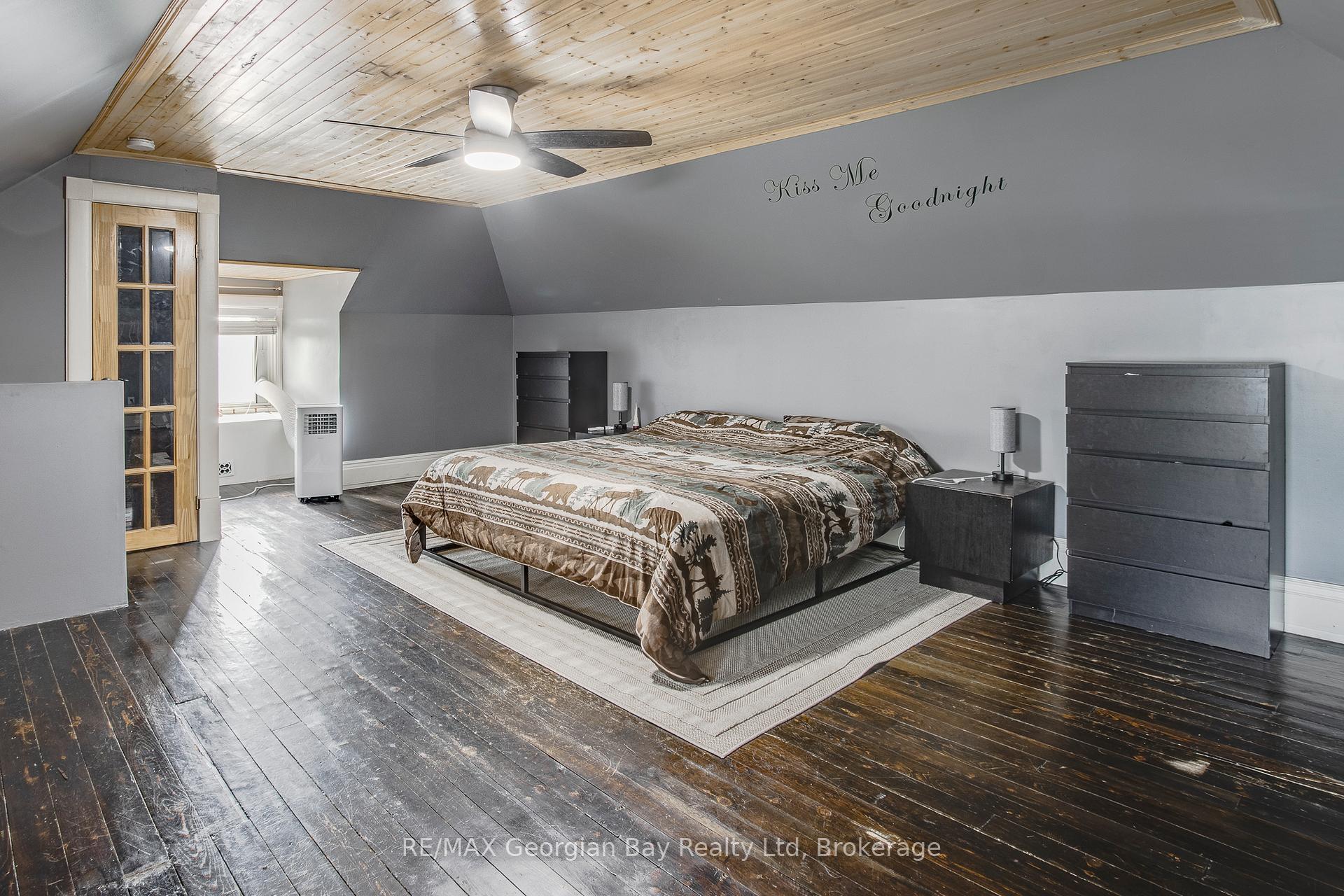 Photo 24 of 714 6TH Avenue, Tay, Port McNicoll — HOMEH