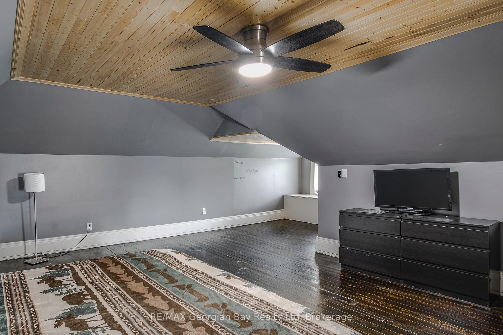 Photo 25 of 714 6TH Avenue, Tay, Port McNicoll — HOMEH