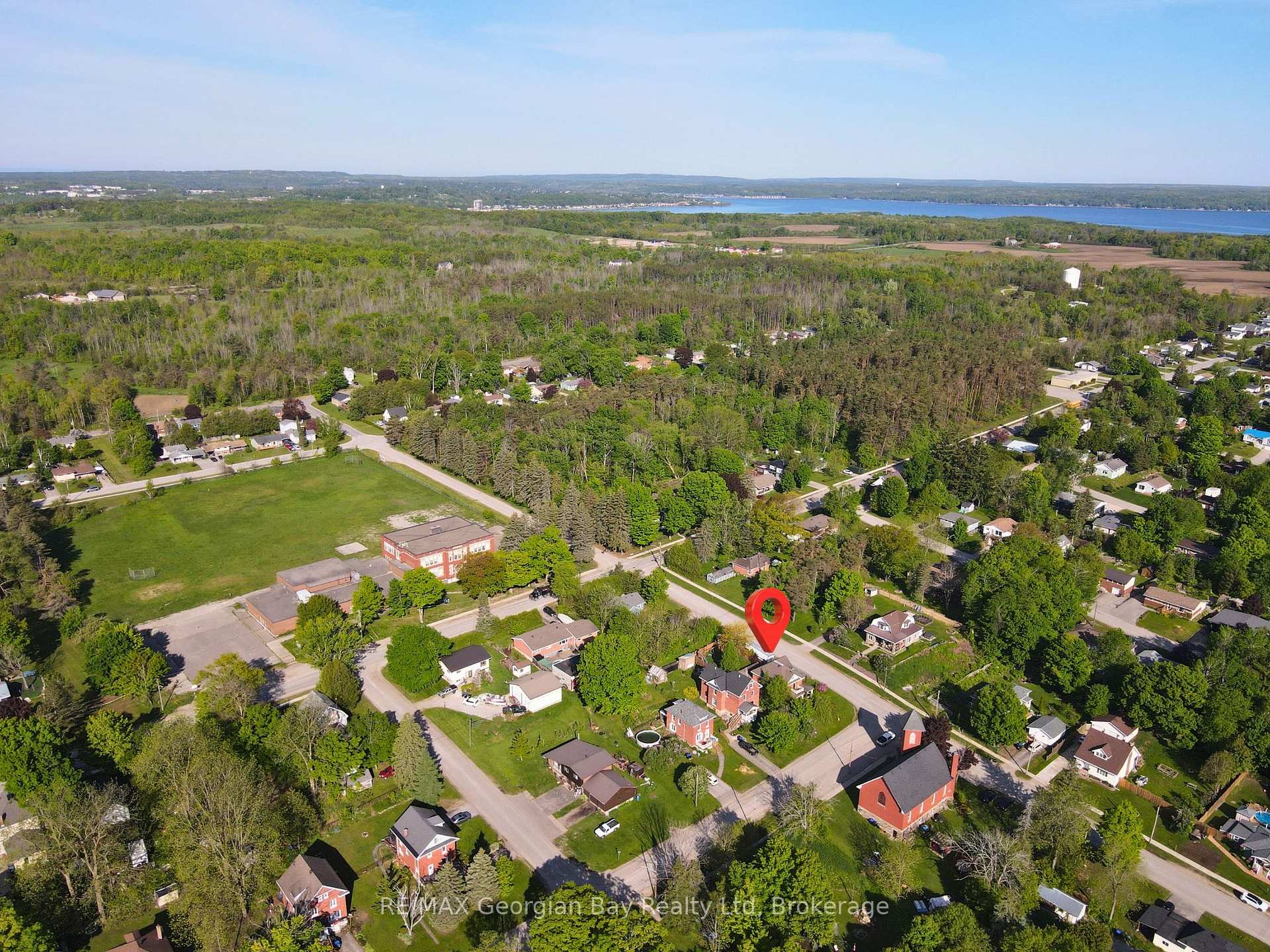 Photo 34 of 714 6TH Avenue, Tay, Port McNicoll — HOMEH