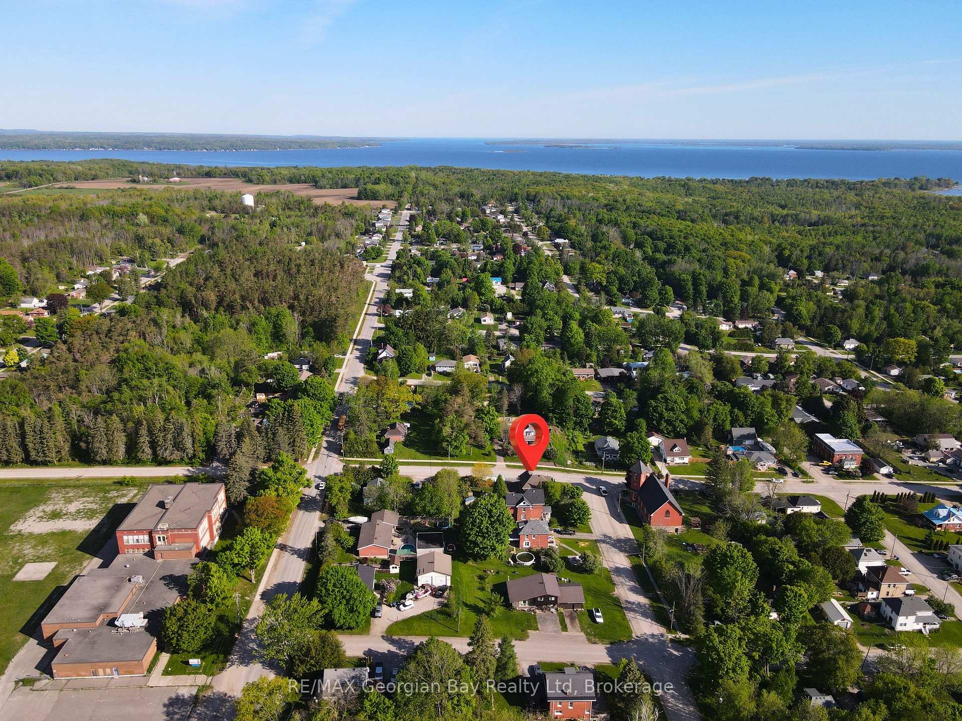Photo 36 of 714 6TH Avenue, Tay, Port McNicoll — HOMEH