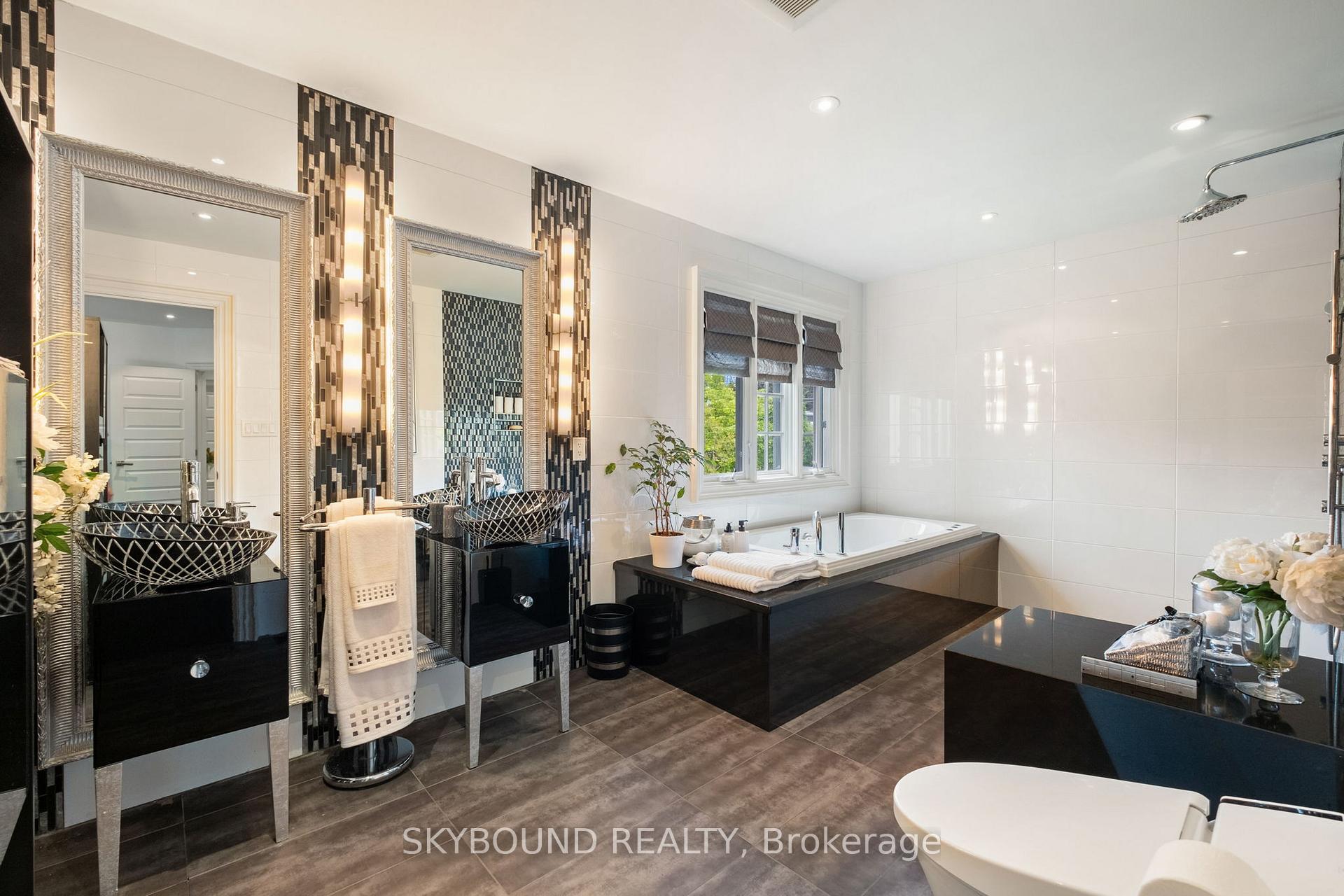 Photo 37 of 20 Fairview Boulevard, Toronto, North Riverdale — HOMEH