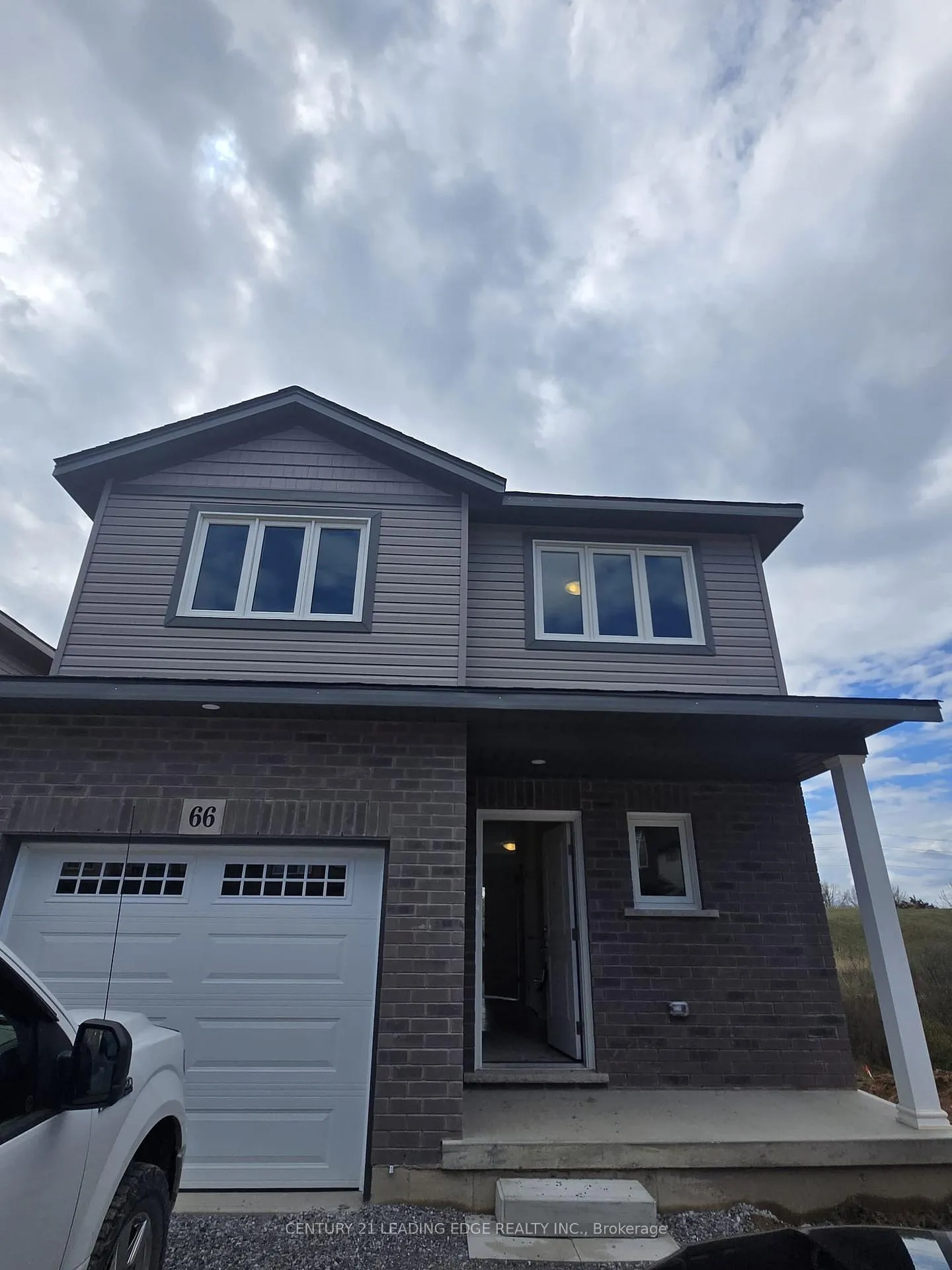 Photo 1 of Unit Upper, 66 Willson Drive, Thorold, Hurricane/Merrittville — HOMEH