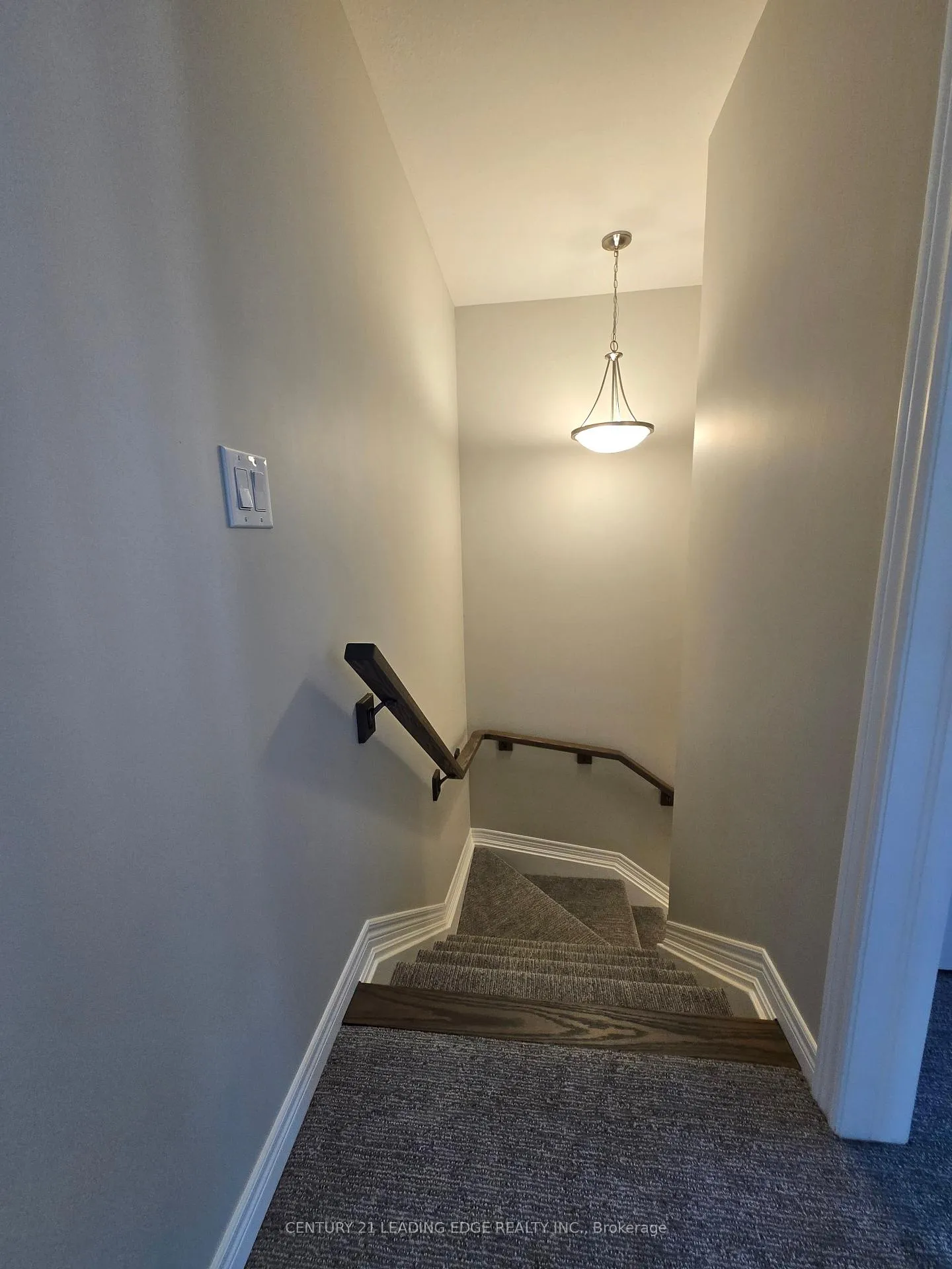 Photo 9 of Unit Upper, 66 Willson Drive, Thorold, Hurricane/Merrittville — HOMEH