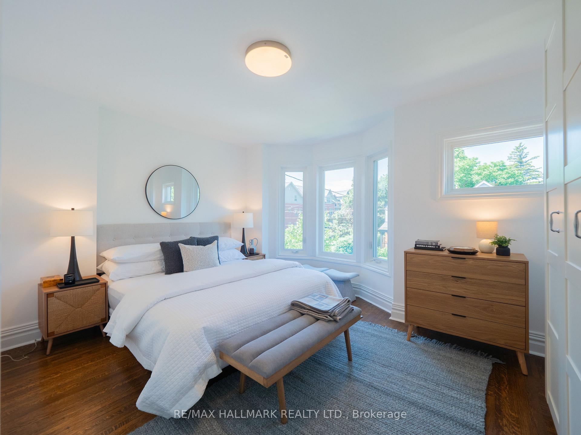 Photo 1 of 925 Logan Avenue, Toronto, Playter Estates-Danforth — HOMEH