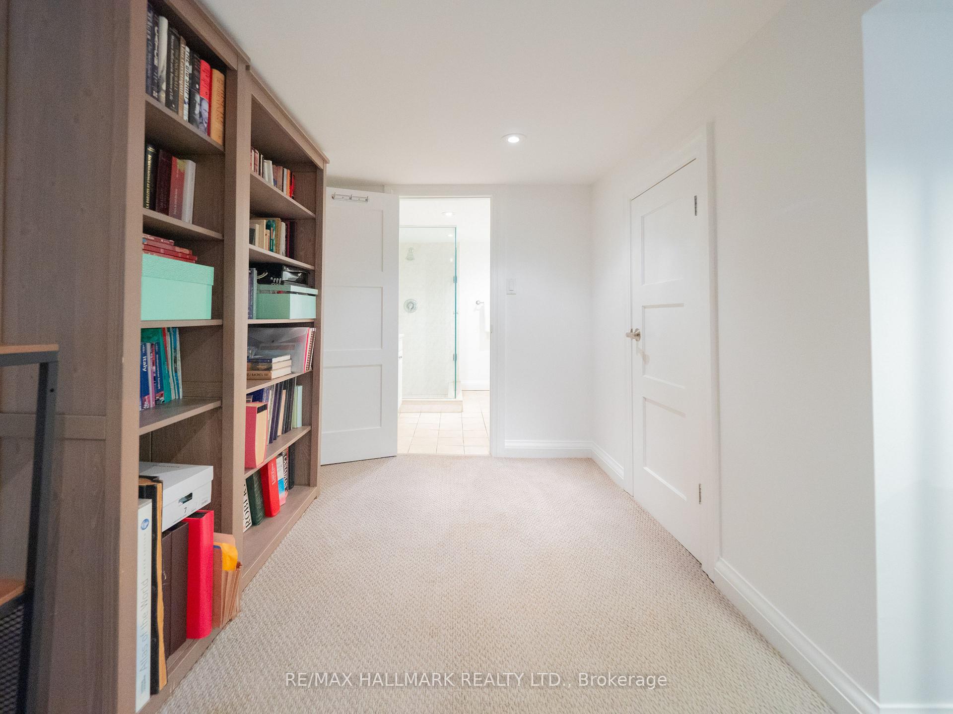 Photo 3 of 925 Logan Avenue, Toronto, Playter Estates-Danforth — HOMEH