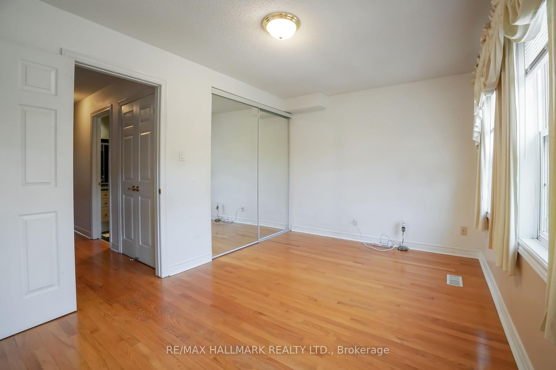 Photo 12 of 230 George Street, Toronto, Moss Park — HOMEH