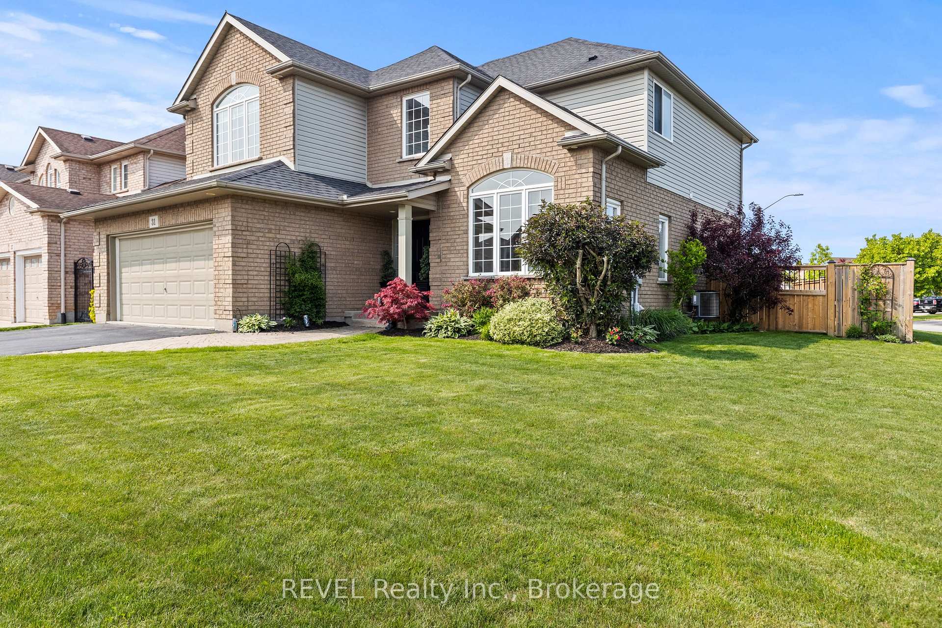 Photo 2 of 31 Raspberry Trail, Thorold, Confederation Heights — HOMEH