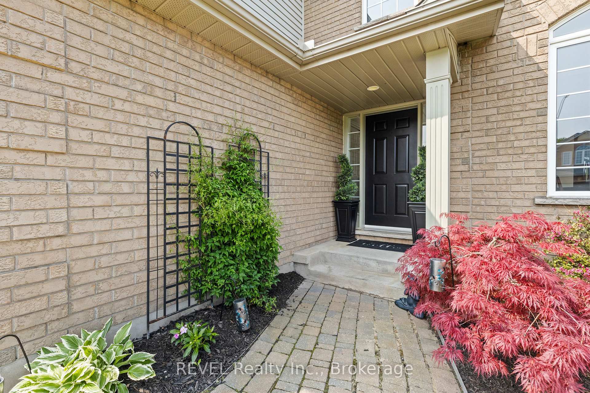 Photo 3 of 31 Raspberry Trail, Thorold, Confederation Heights — HOMEH