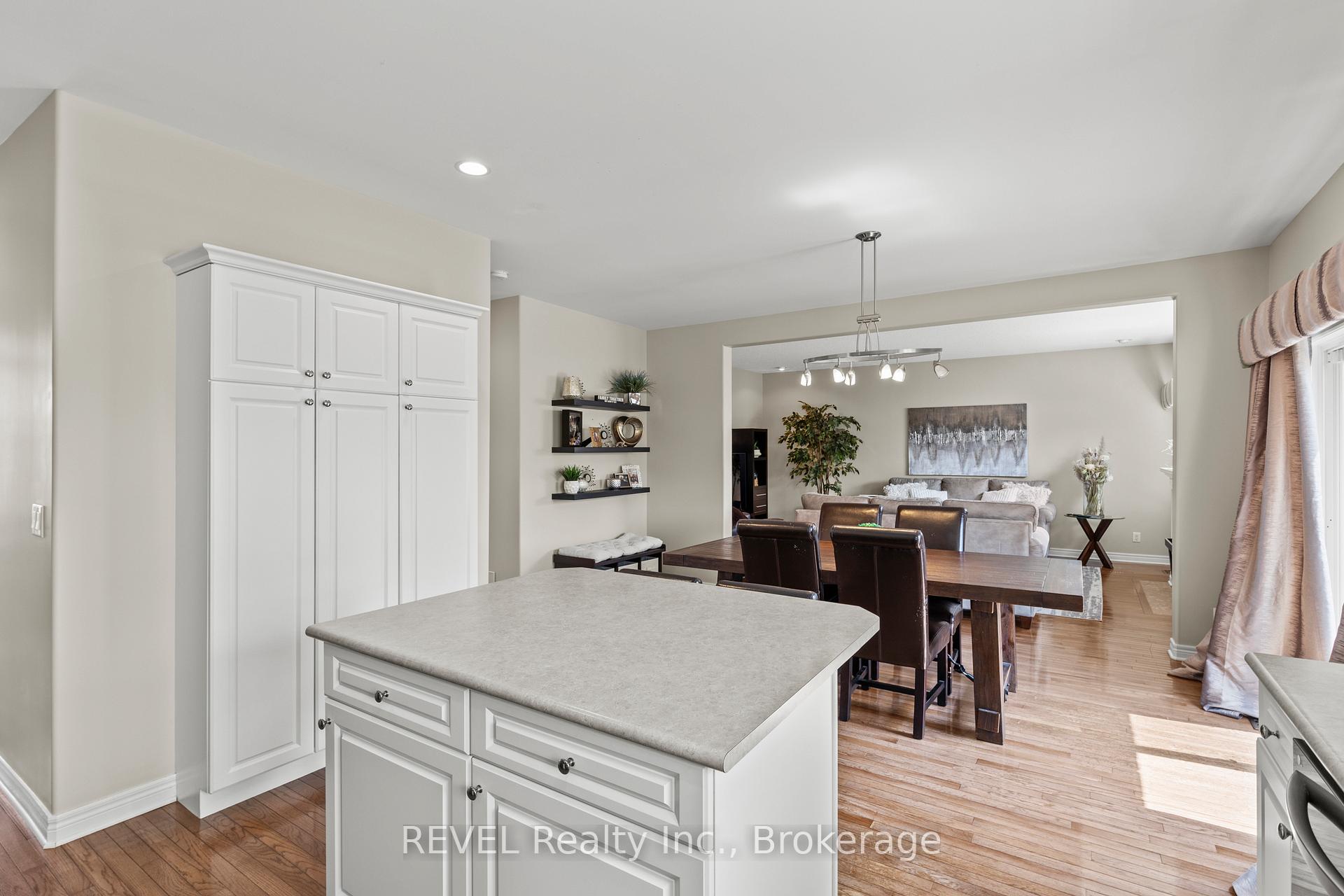Photo 11 of 31 Raspberry Trail, Thorold, Confederation Heights — HOMEH
