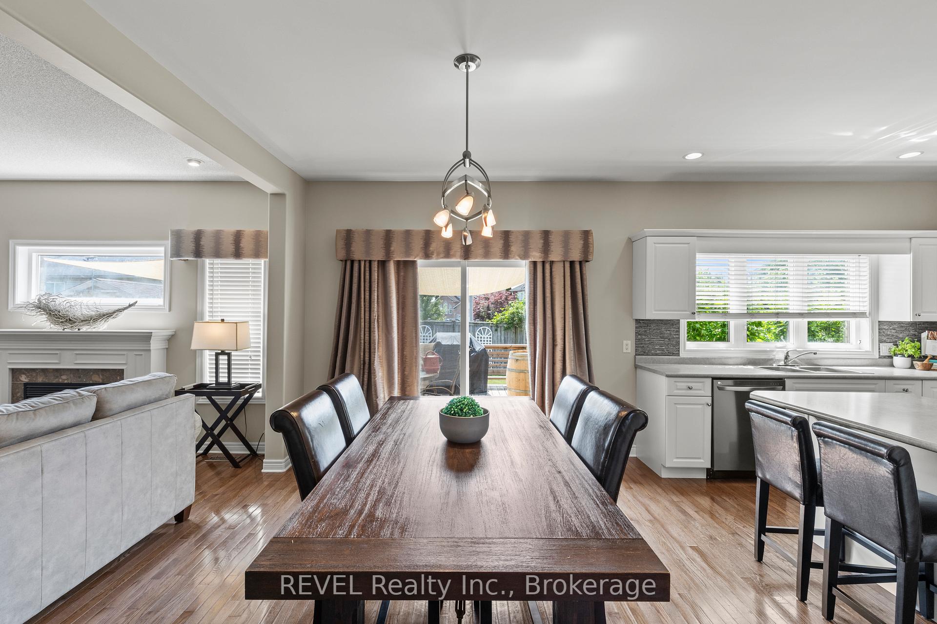 Photo 15 of 31 Raspberry Trail, Thorold, Confederation Heights — HOMEH