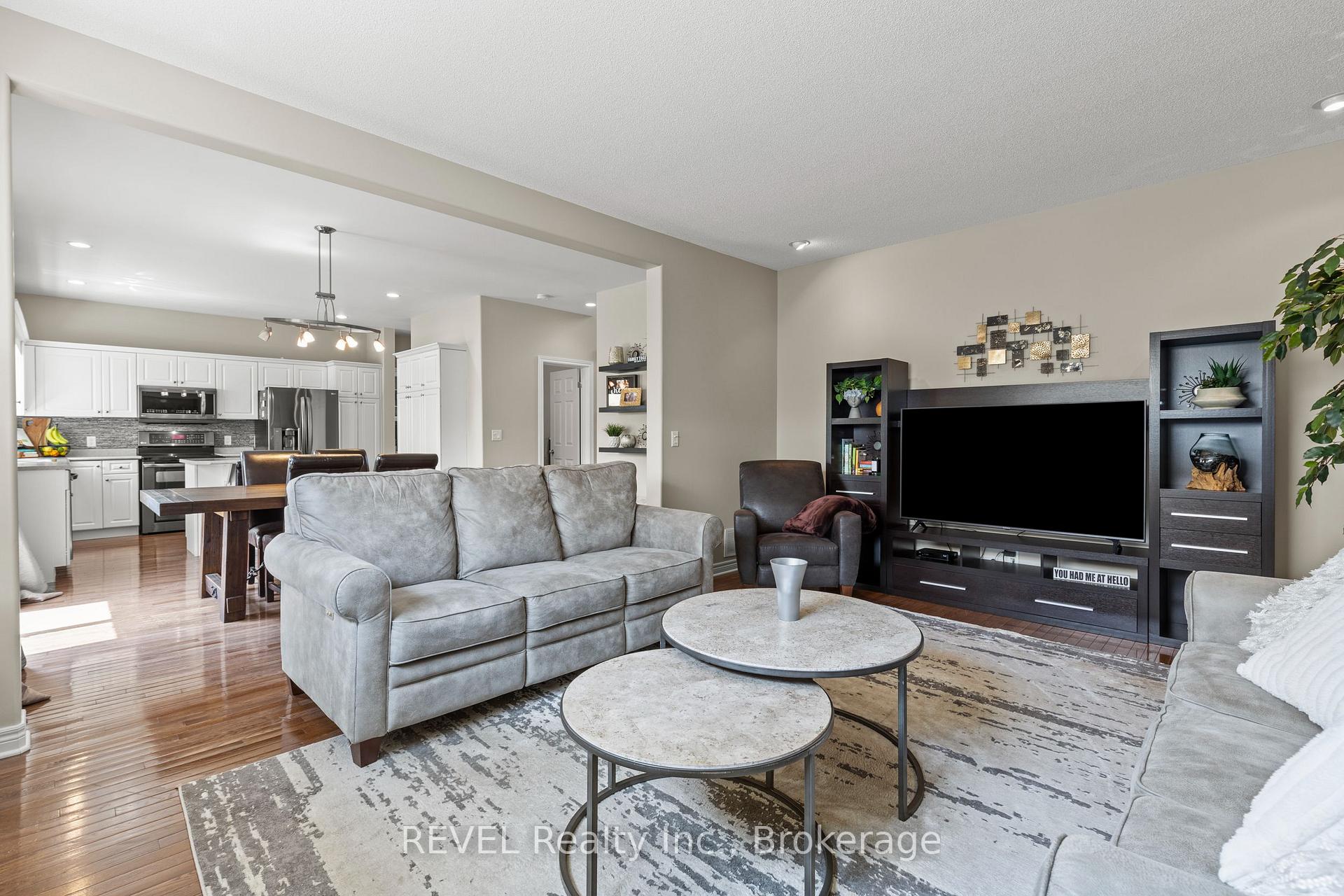 Photo 17 of 31 Raspberry Trail, Thorold, Confederation Heights — HOMEH