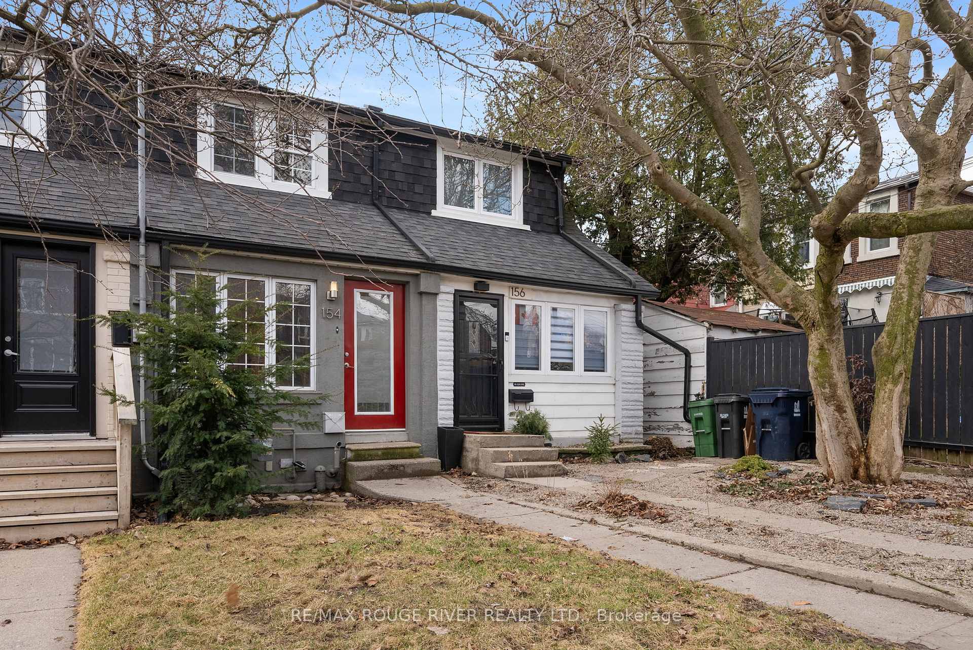 Photo 2 of 154 Elmer Avenue, Toronto, The Beaches — HOMEH