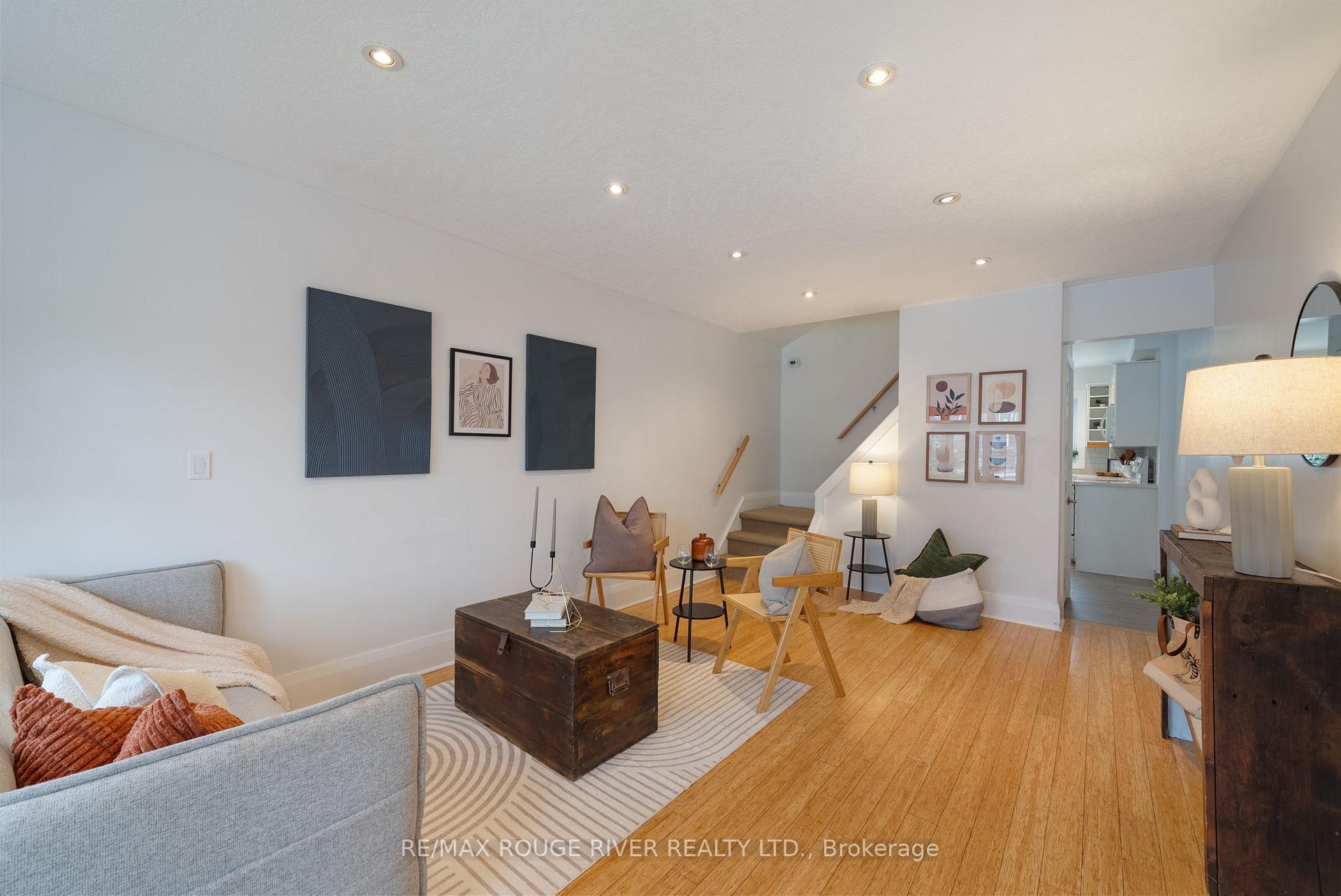 Photo 6 of 154 Elmer Avenue, Toronto, The Beaches — HOMEH