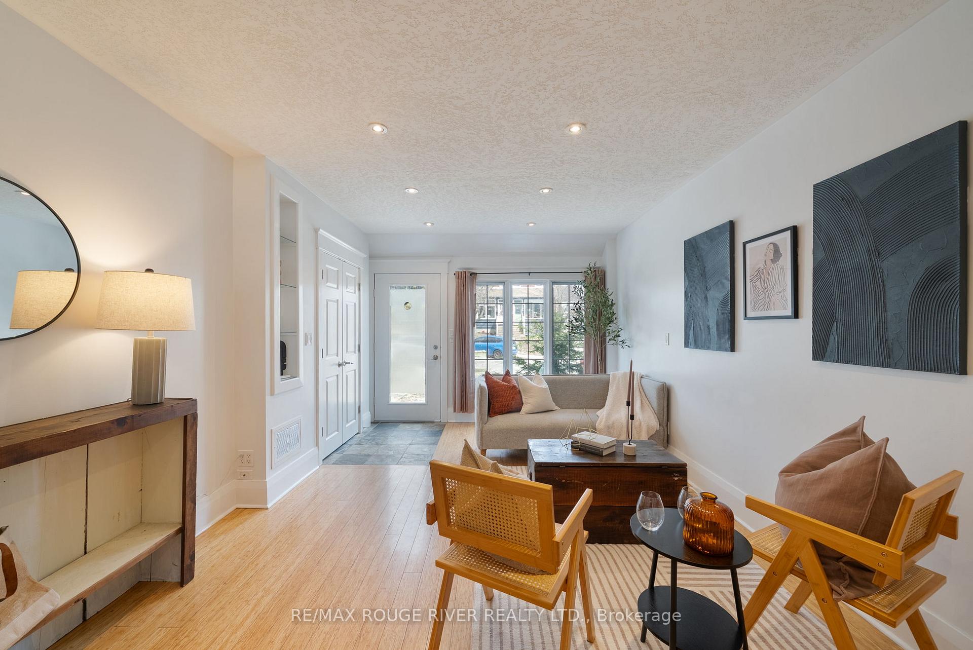 Photo 9 of 154 Elmer Avenue, Toronto, The Beaches — HOMEH