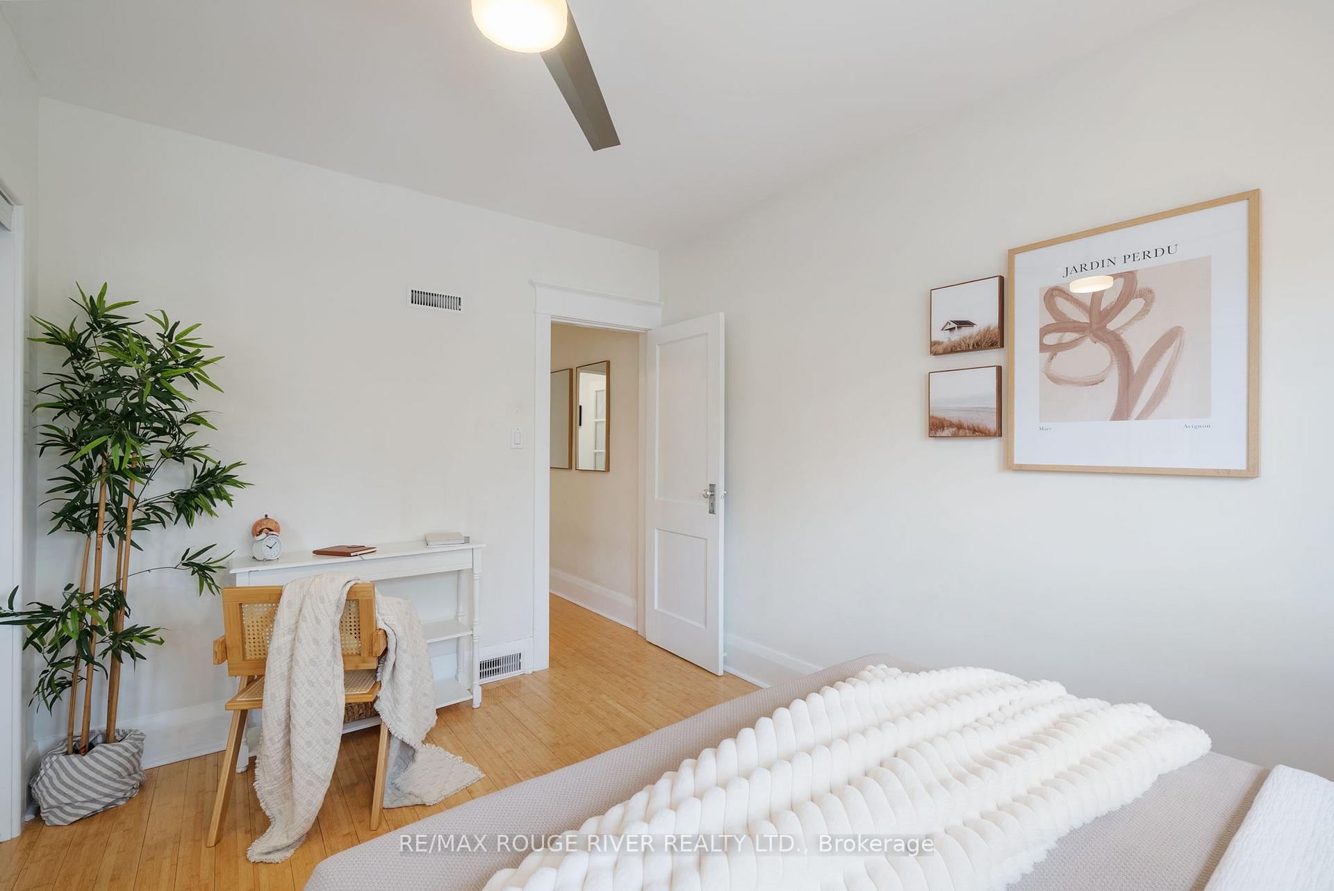 Photo 17 of 154 Elmer Avenue, Toronto, The Beaches — HOMEH