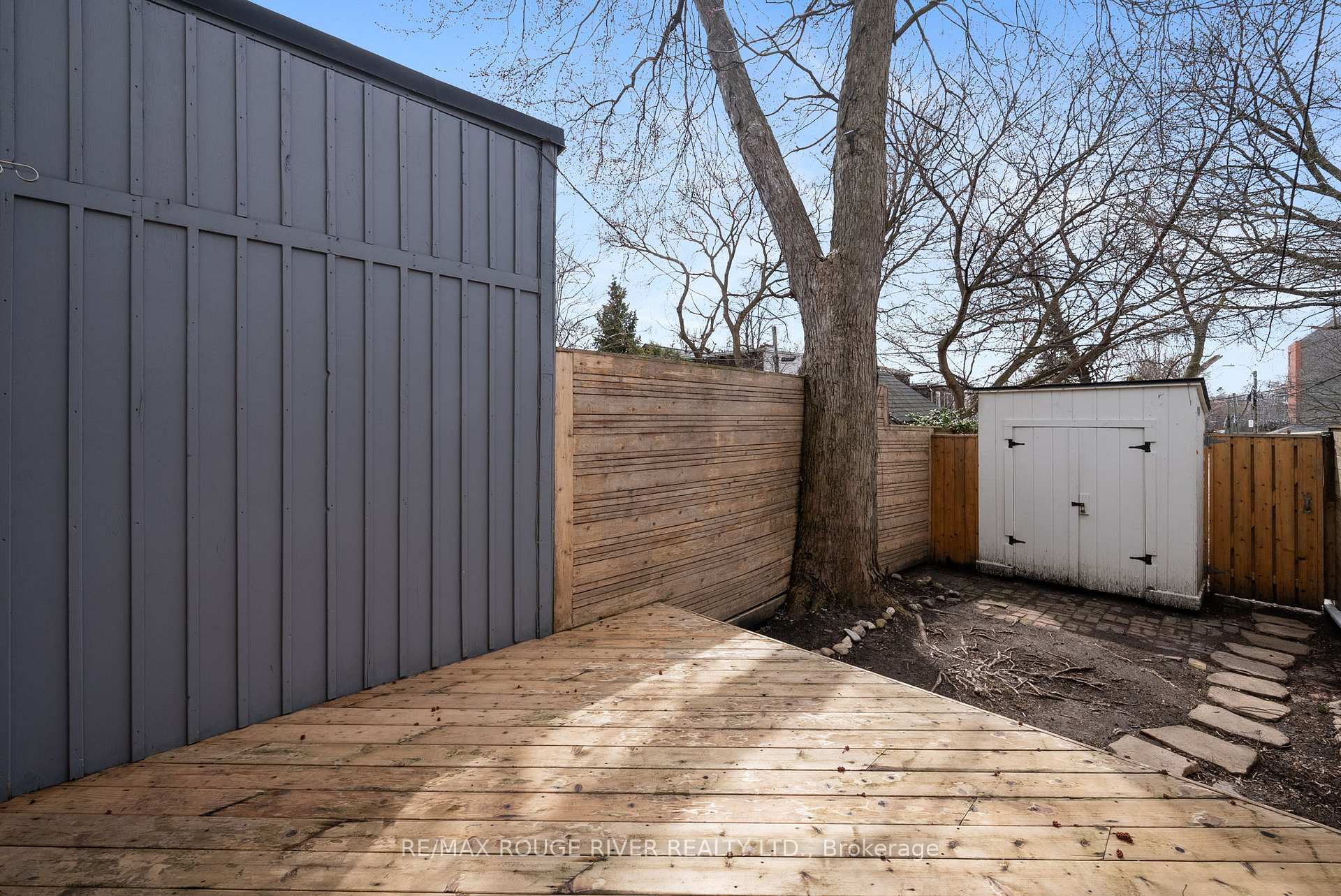 Photo 31 of 154 Elmer Avenue, Toronto, The Beaches — HOMEH