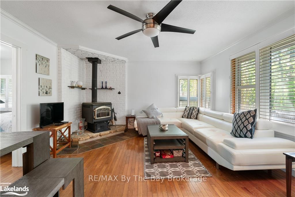 Photo 3 of 1941 Tiny Beaches Road S, Tiny, Rural Tiny — HOMEH