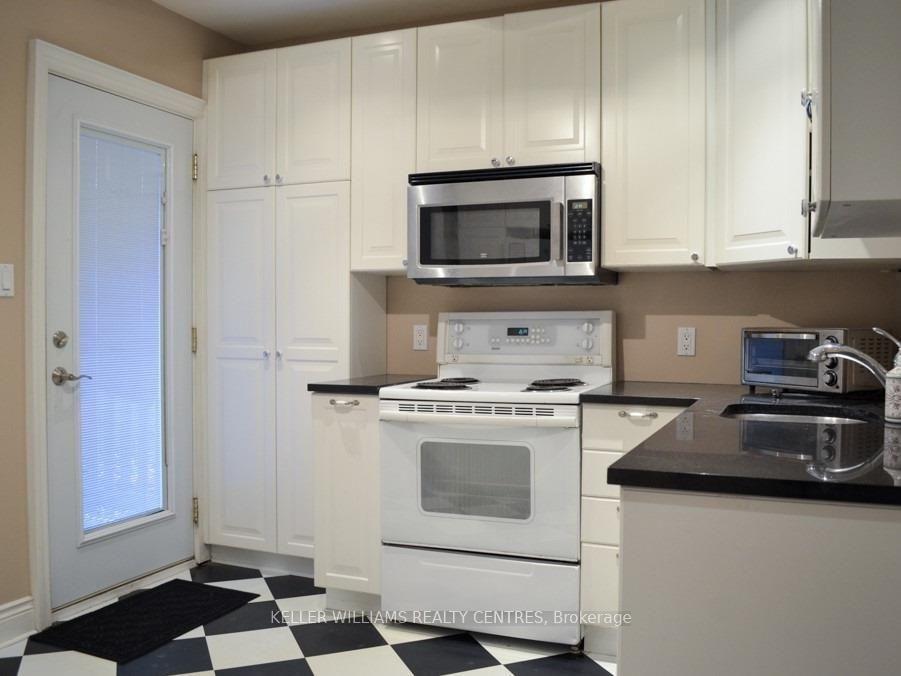 Photo 7 of Unit Main, 70 Ashdale Avenue, Toronto, Greenwood-Coxwell — HOMEH