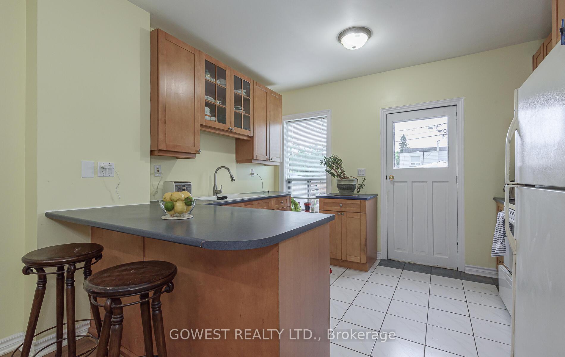 Photo 12 of 551 Milverton Boulevard, Toronto, Danforth — HOMEH