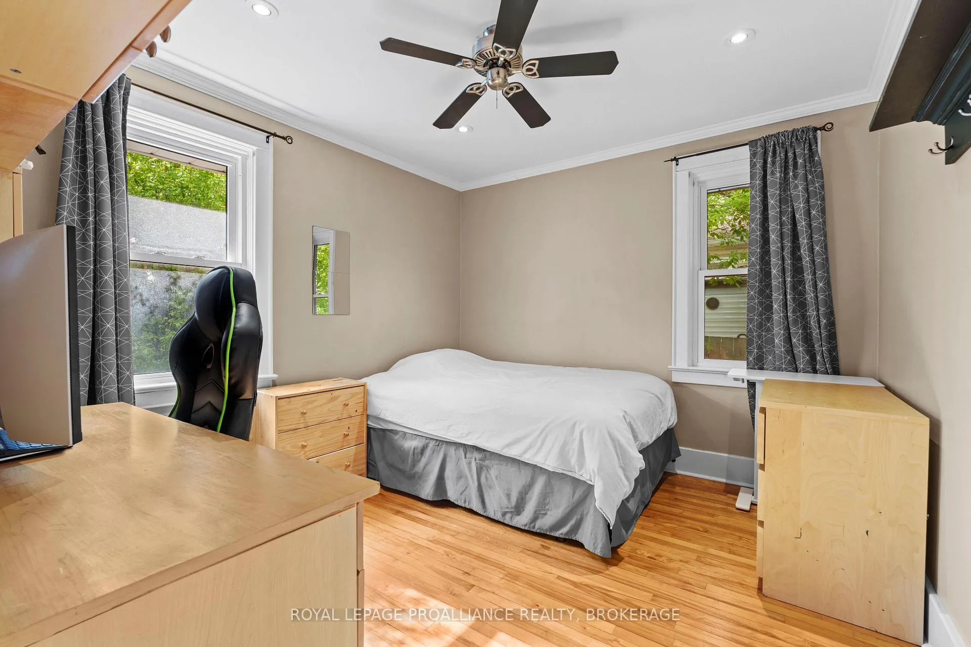 Photo 19 of 168 MacDonnell Street, Kingston, Central City East — HOMEH
