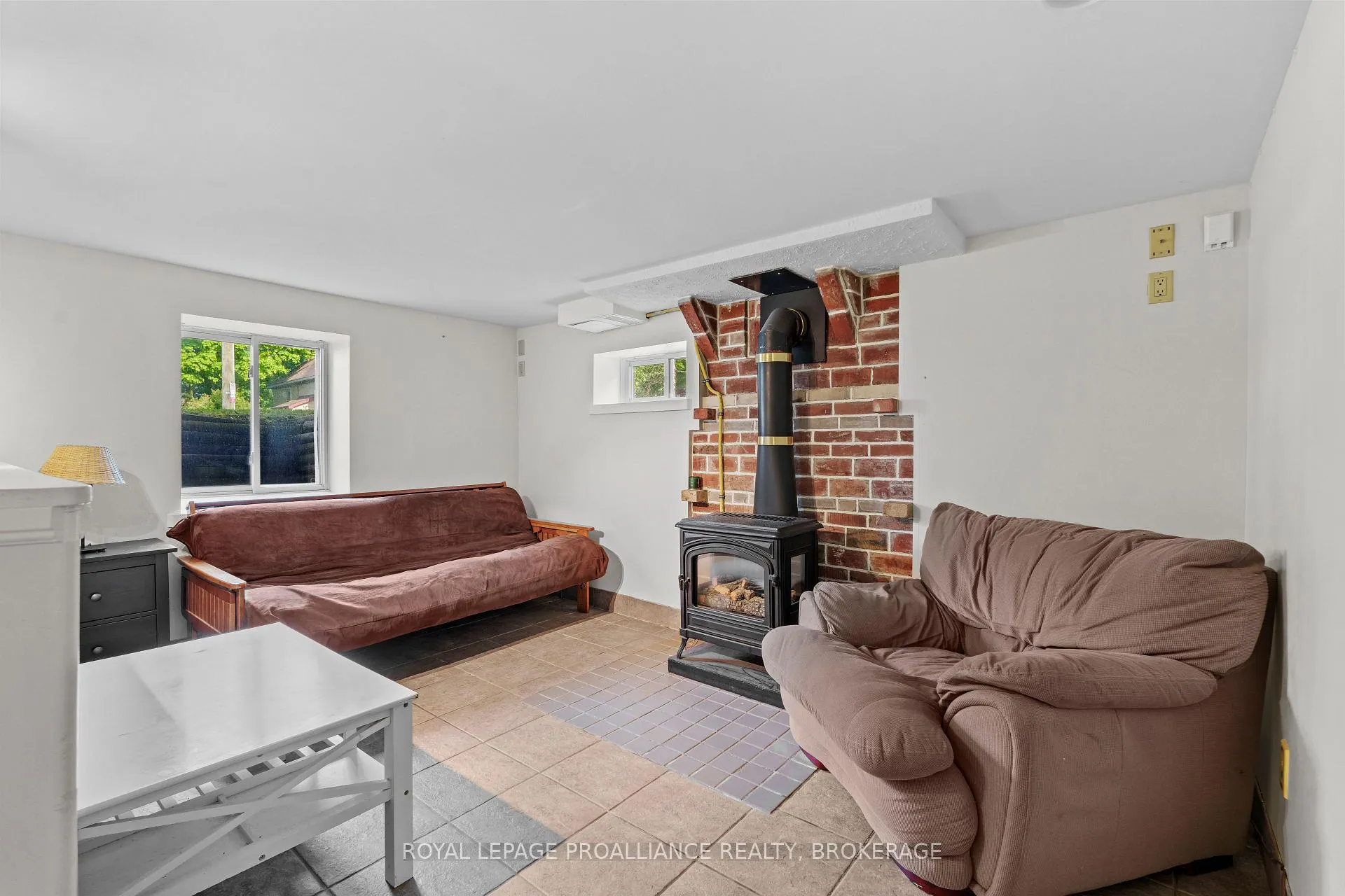 Photo 23 of 168 MacDonnell Street, Kingston, Central City East — HOMEH