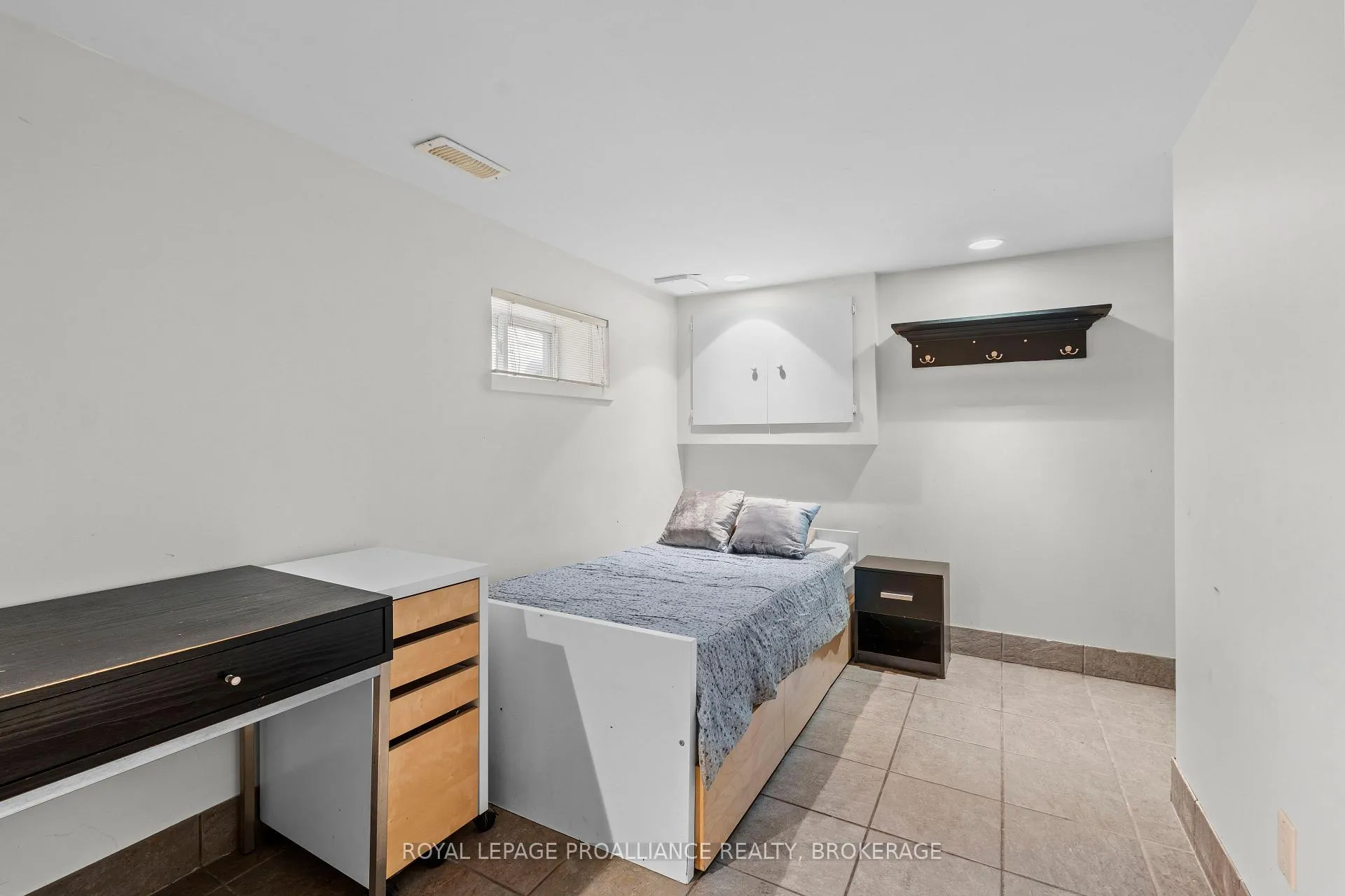 Photo 31 of 168 MacDonnell Street, Kingston, Central City East — HOMEH