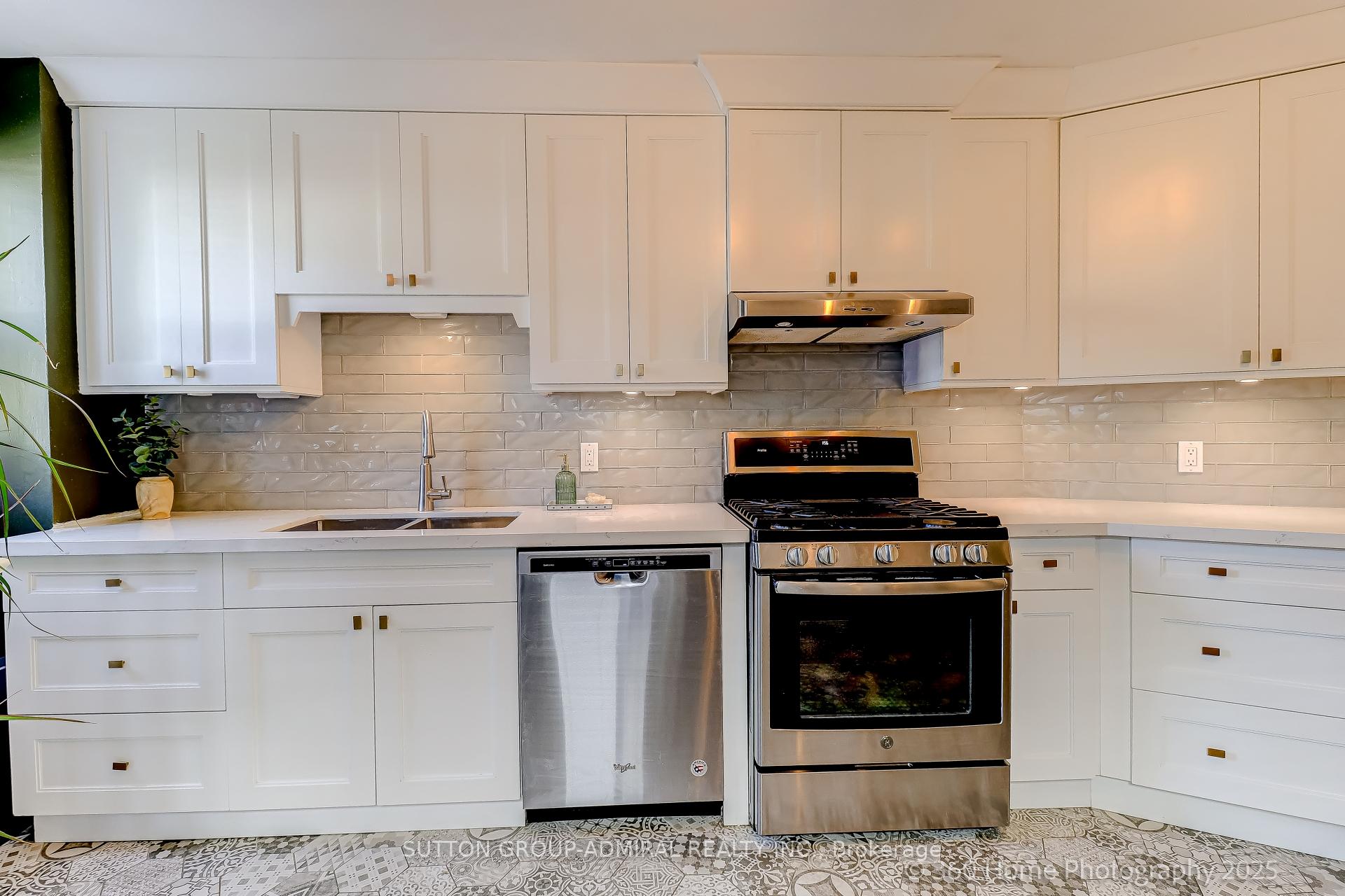 Photo 6 of 93 Coady Avenue, Toronto, South Riverdale — HOMEH