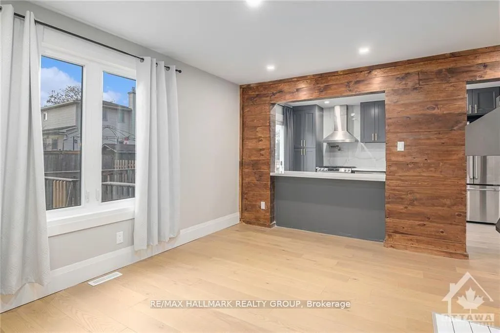 Photo 12 of 1834 D'Amour Crescent, Ottawa, Chateauneuf — HOMEH