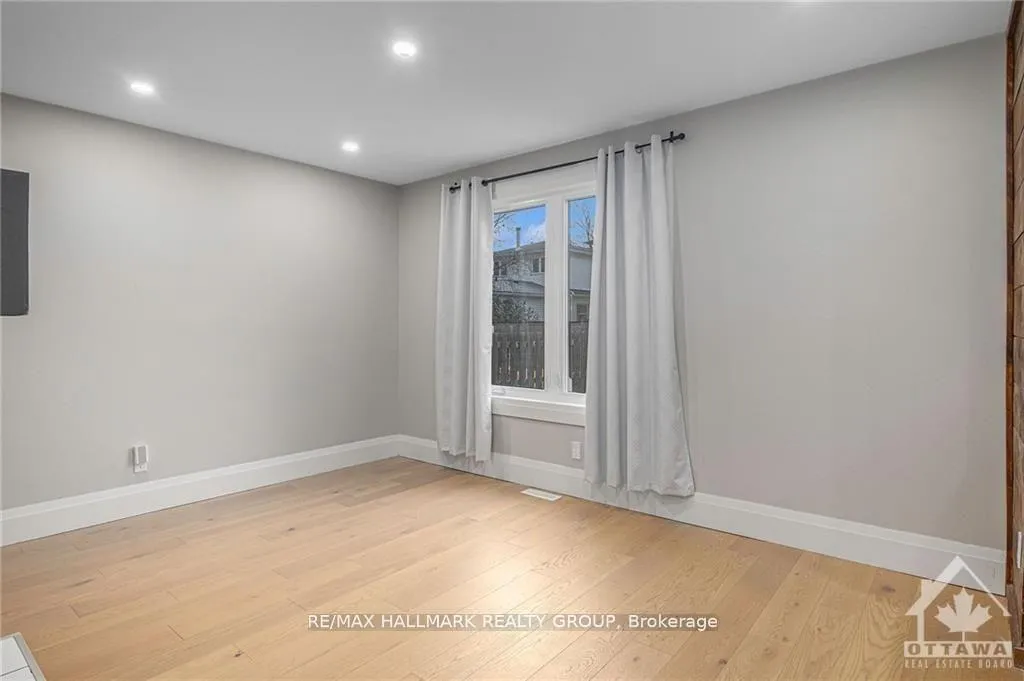 Photo 13 of 1834 D'Amour Crescent, Ottawa, Chateauneuf — HOMEH
